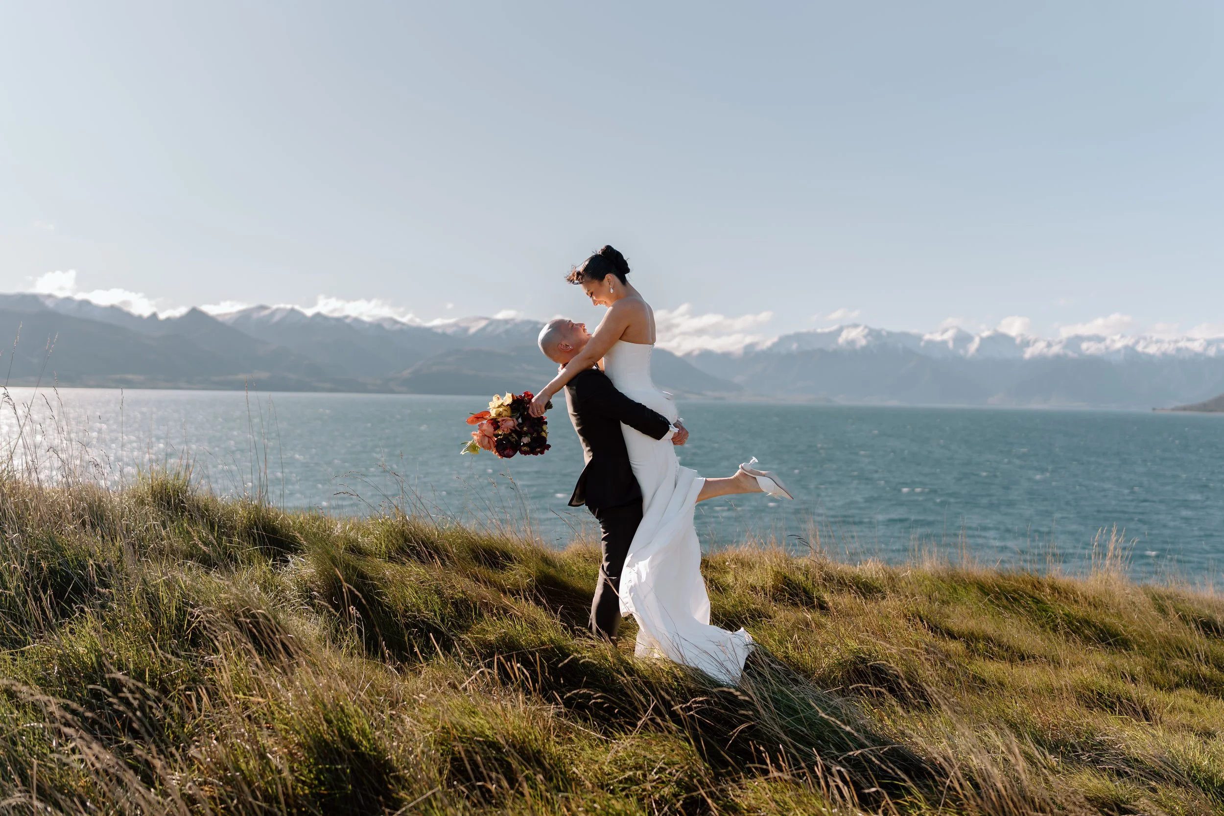 LAKE-HAWEA-VIEW-WEDDING-WANAKA-PHOTOGRAPHER-LEO-ASIA148.jpg