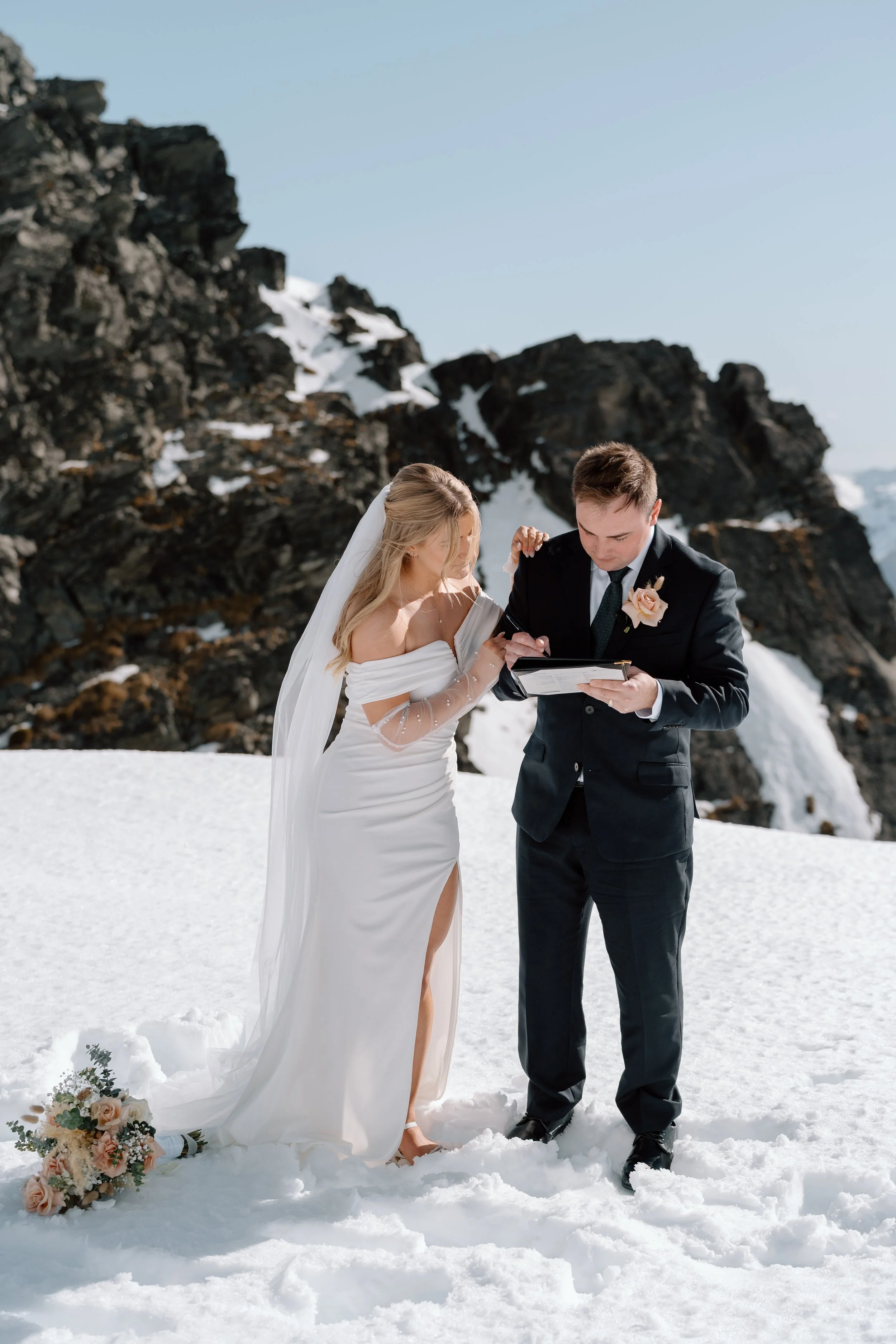 The-Remarkables-Helicopter-Elopement-Queenstown-Taylor+Zack78.jpg