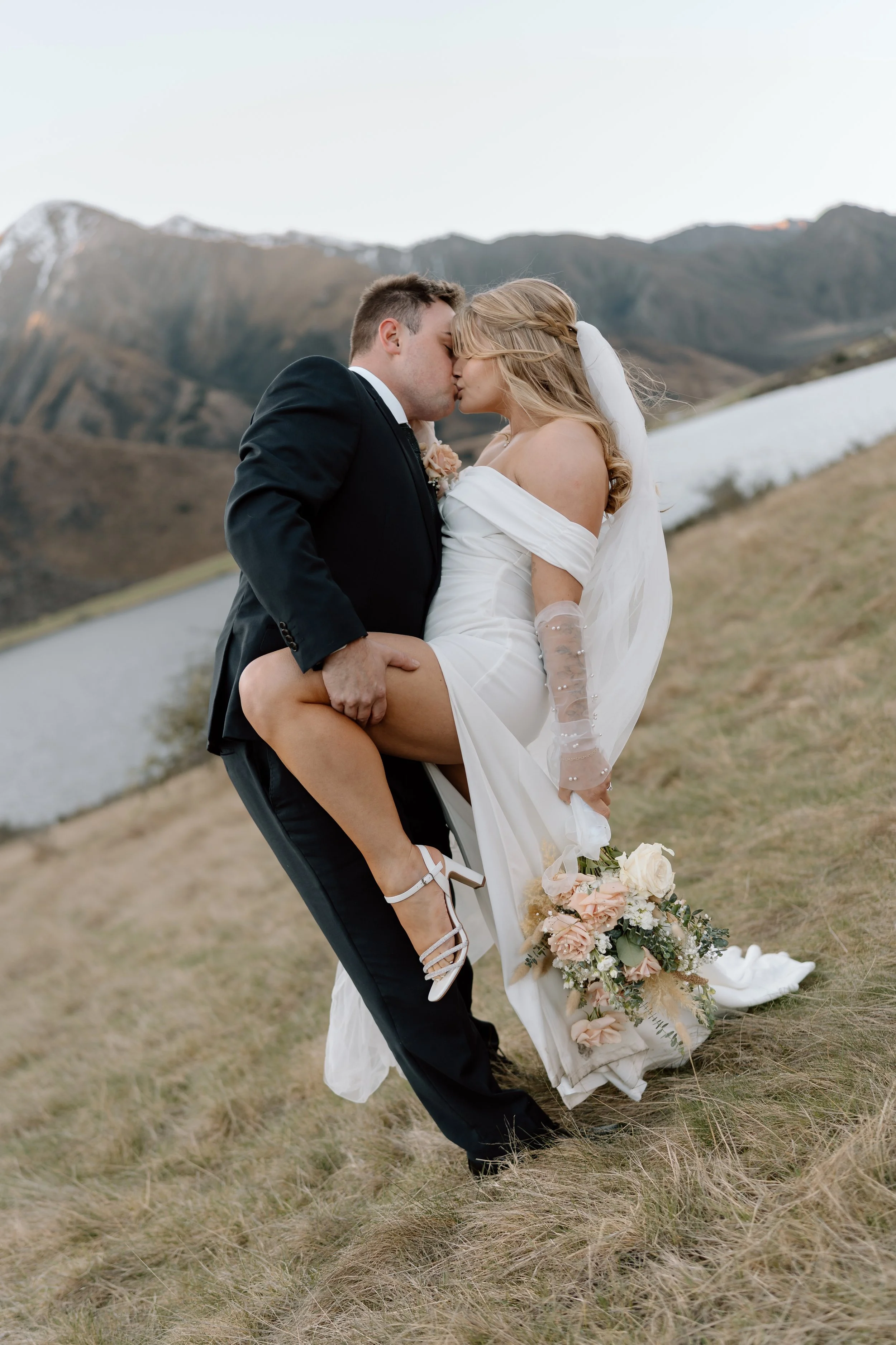 The-Remarkables-Helicopter-Elopement-Queenstown-Taylor+Zack188.jpg