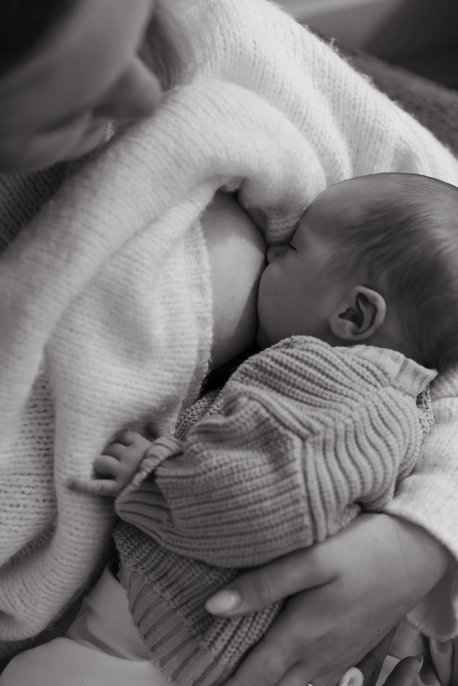 Madi_newborn_social-11.jpg