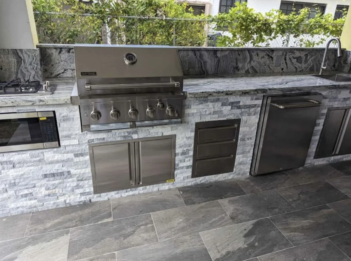 Contemporary Outdoor Kitchen Outdoor Kitchen Remodel by Alpha Design and Build, Inc. — Project 3 project photo