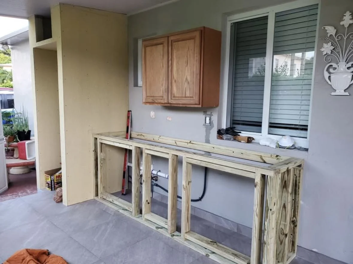 Contemporary Outdoor Kitchen Outdoor Kitchen Remodel by Alpha Design and Build, Inc. — Project 1 project photo 3