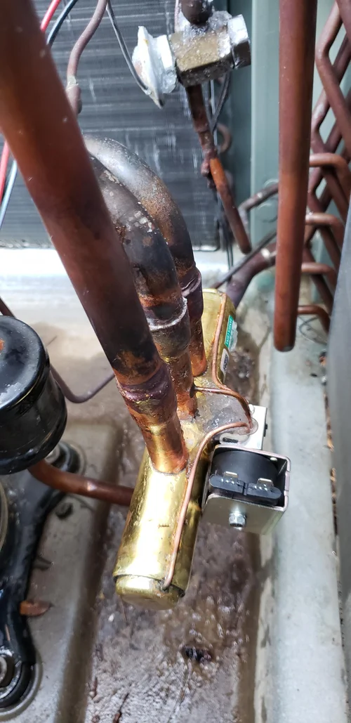 How Much Does it Cost to Replace a Reversing Valve in a Heat Pump? — Blue Water Climate Control