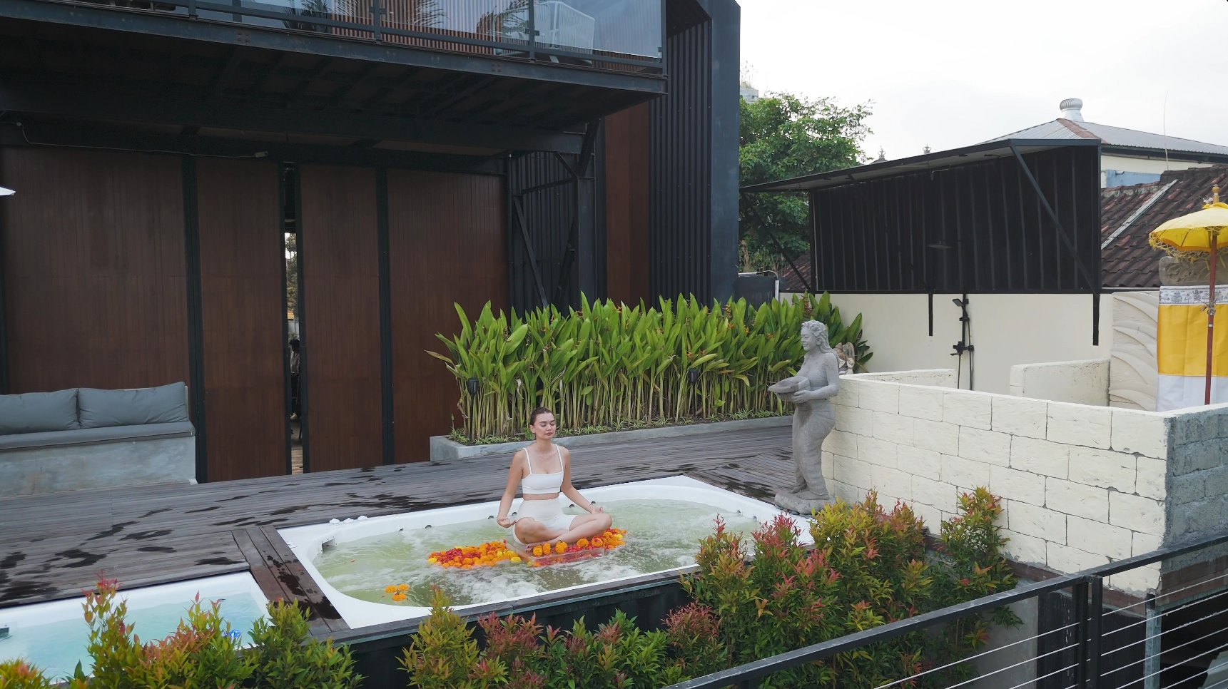Prefahb Container Pools 