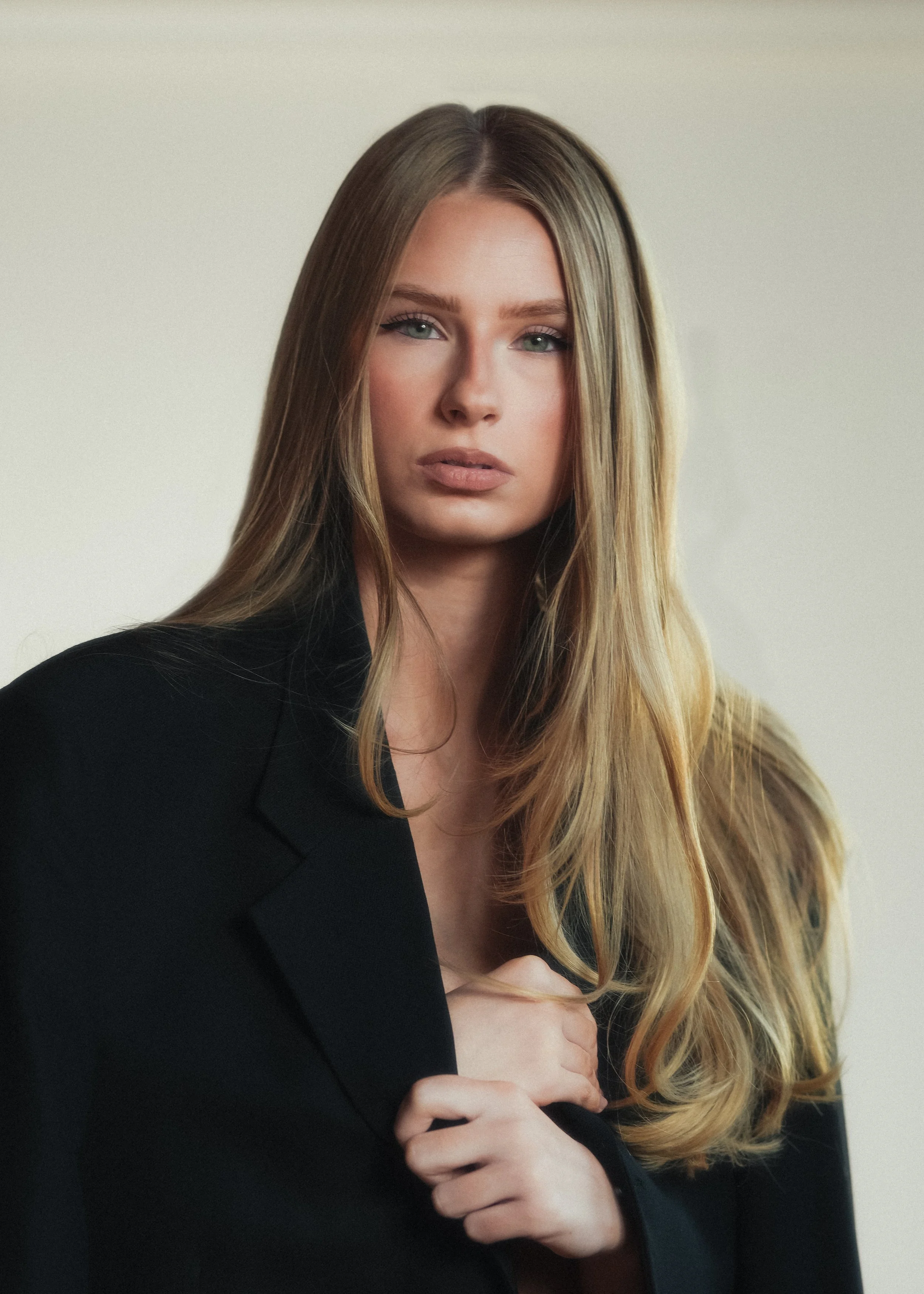 Madi - Blazer-3.jpg