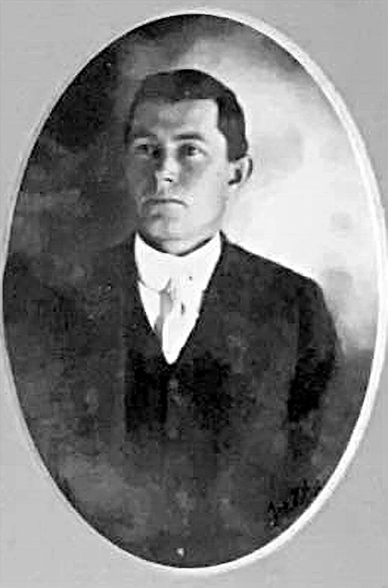 Del Reeder (co-builder)