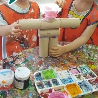 Children working together on a STEM project