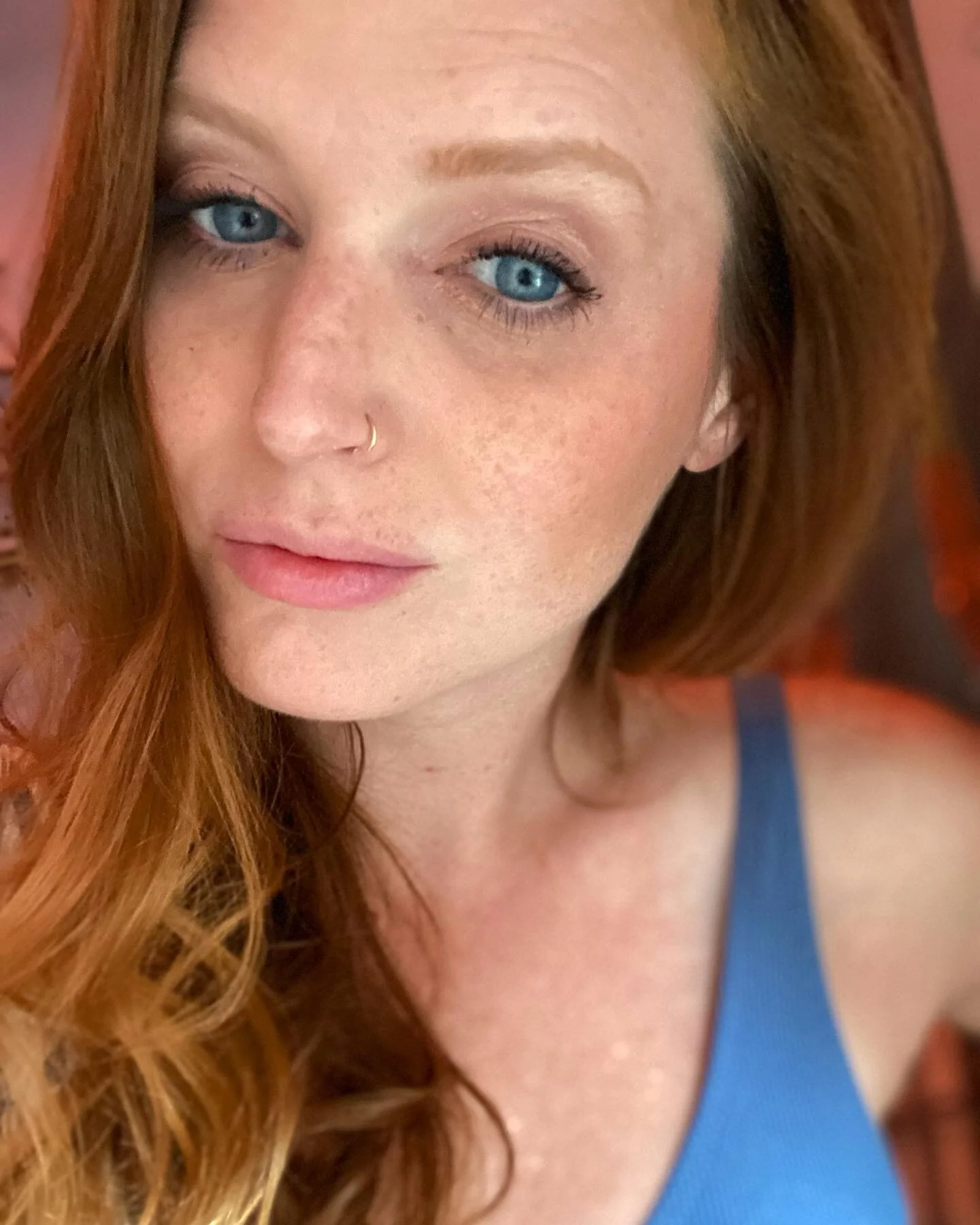 I&rsquo;d like to take a moment to thank my softball addiction for the copious amount of summer freckles I&rsquo;ve procured. 🤘
.
.
.
.
#redhair #redhead #gingerhair #ginger #freckles #freckled #redheads #redheadsofinstagram #redheadsdoitbetter #red