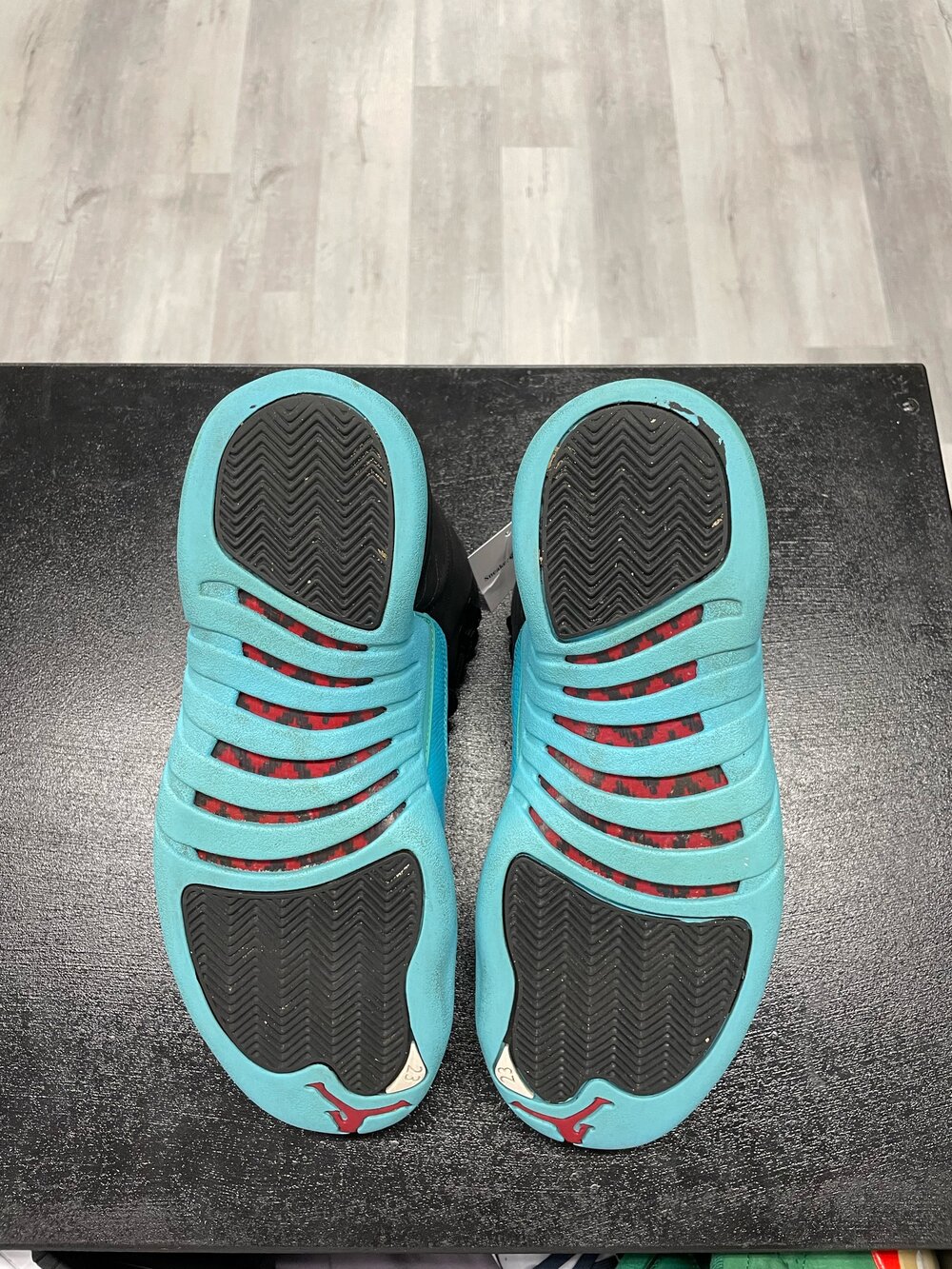 Air Jordan Retro 12 Gamma — Sneaker Sapphire Air Jordan Retro 12 Gamma — Sneaker Sapphire