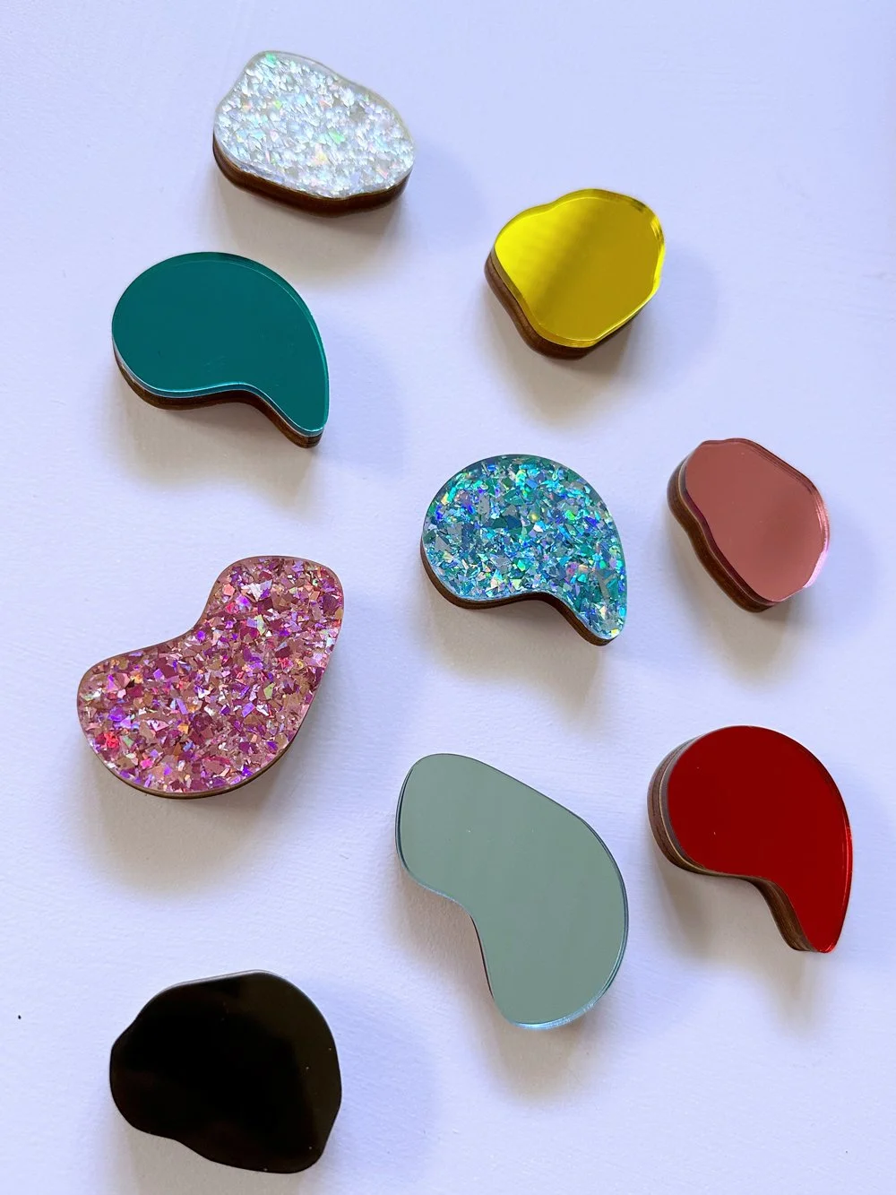 Tamara-Scheiwe_Shiny-Agate_Art-Magnet_02.jpg