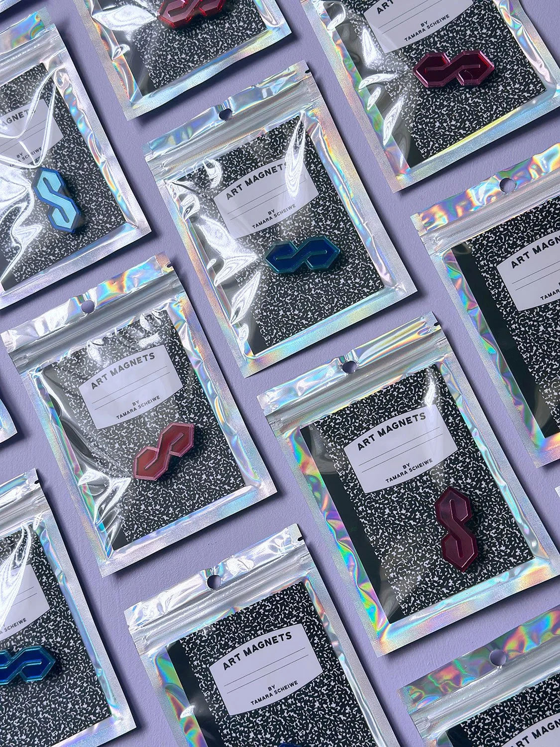 Tamara-Scheiwe_Grade-9-English_Art-Magnet_Flatlay.jpg