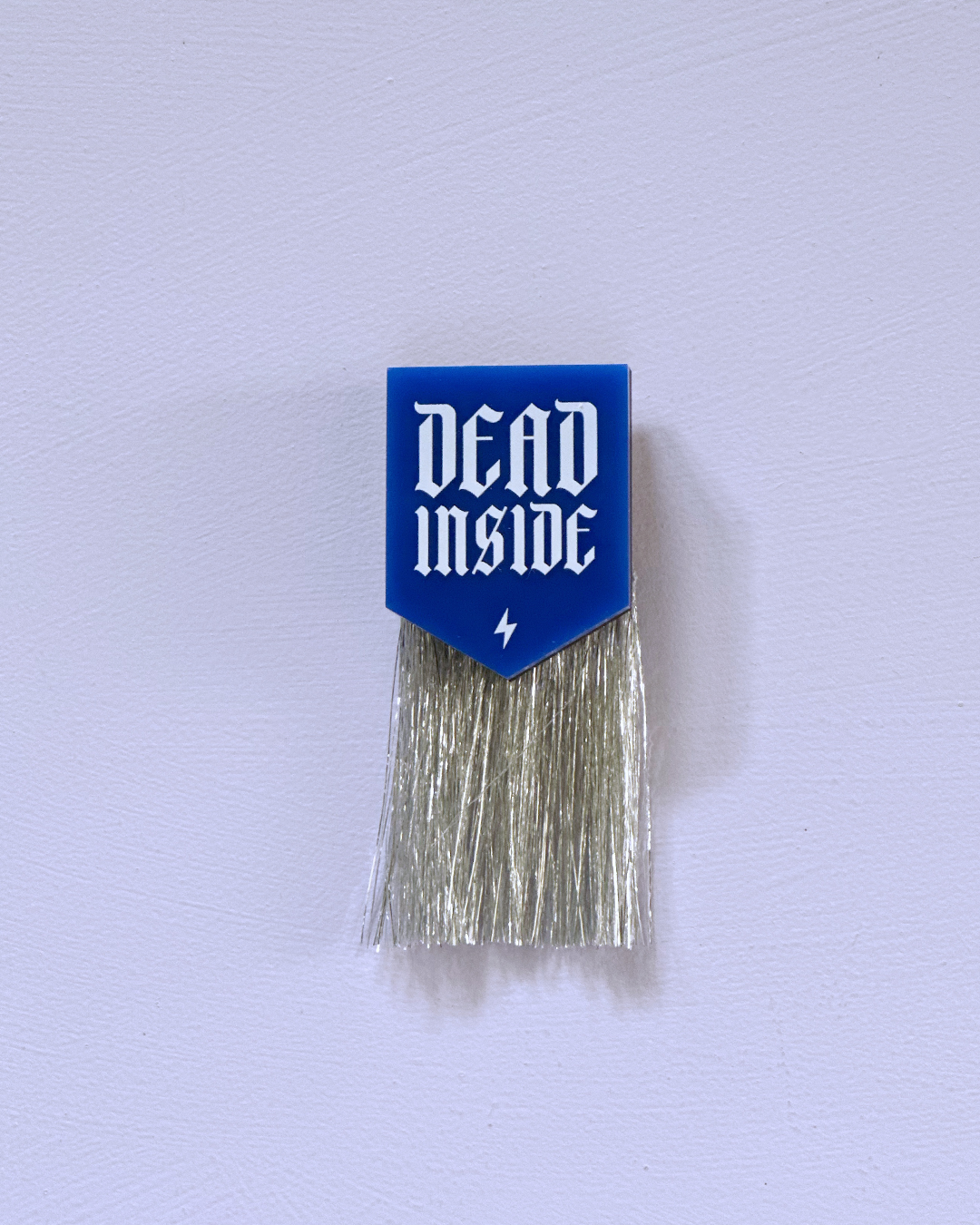 Tamara Scheiwe_Dead Inside_Magnet Brooch_Blue with Silver_01.png