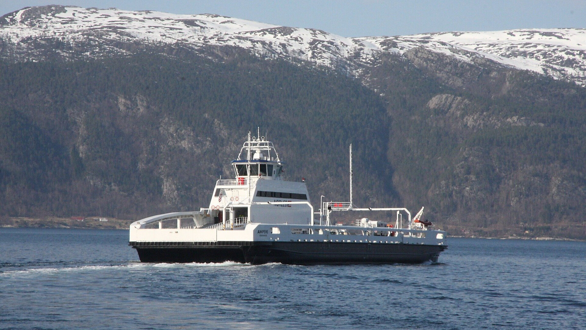 MF "Lifjord" - shuttle ferries