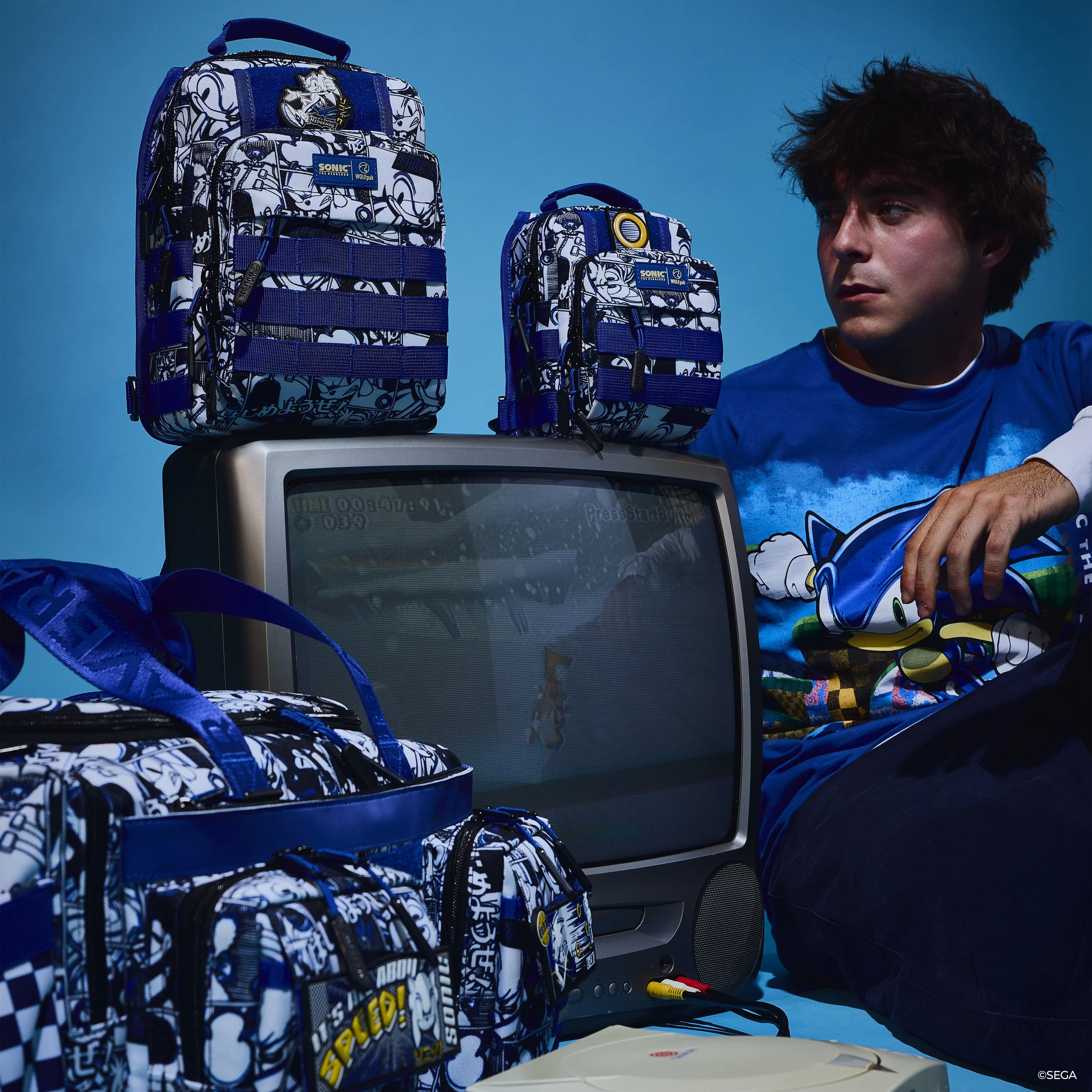 26_07_09_SONIC_COLLECTION_30L DUFFLE_DETAILS_25660.jpg