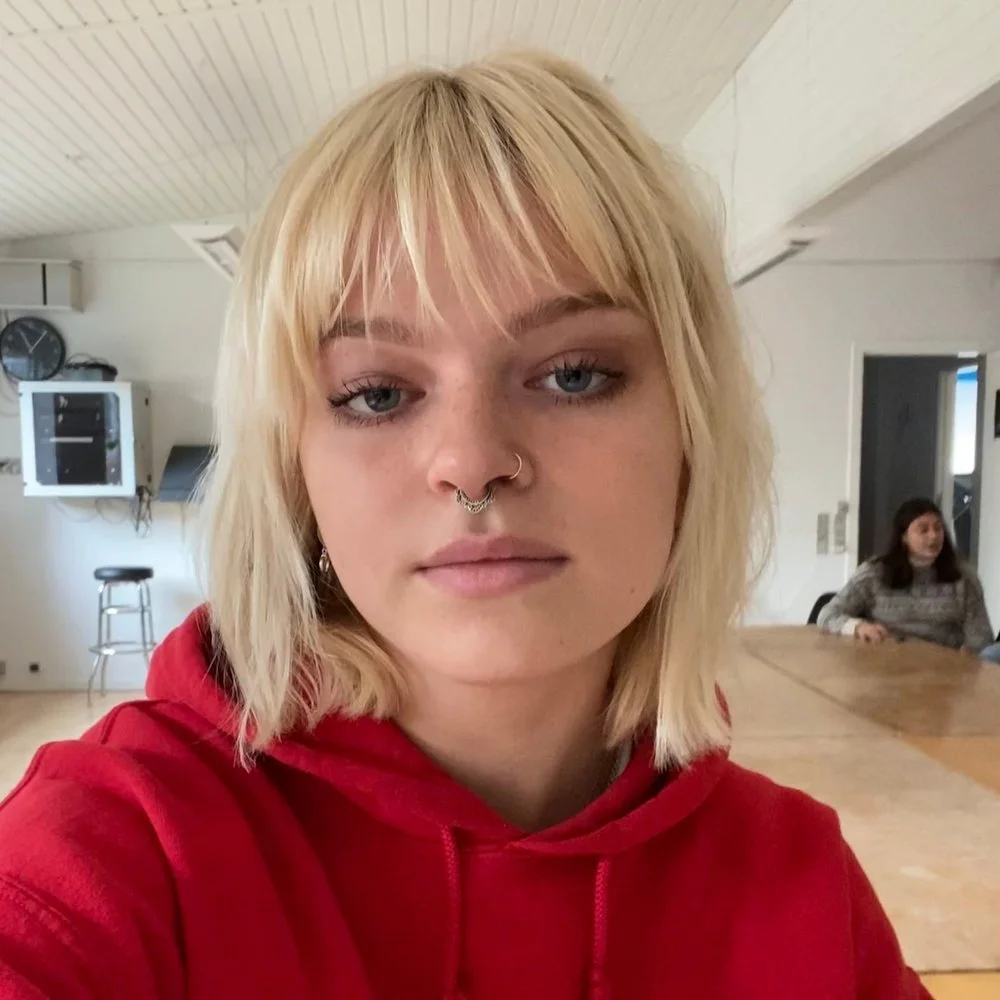 Læs hvad eleverne på Egå Ungdomshøjskole fortæller om deres ophold hos os!