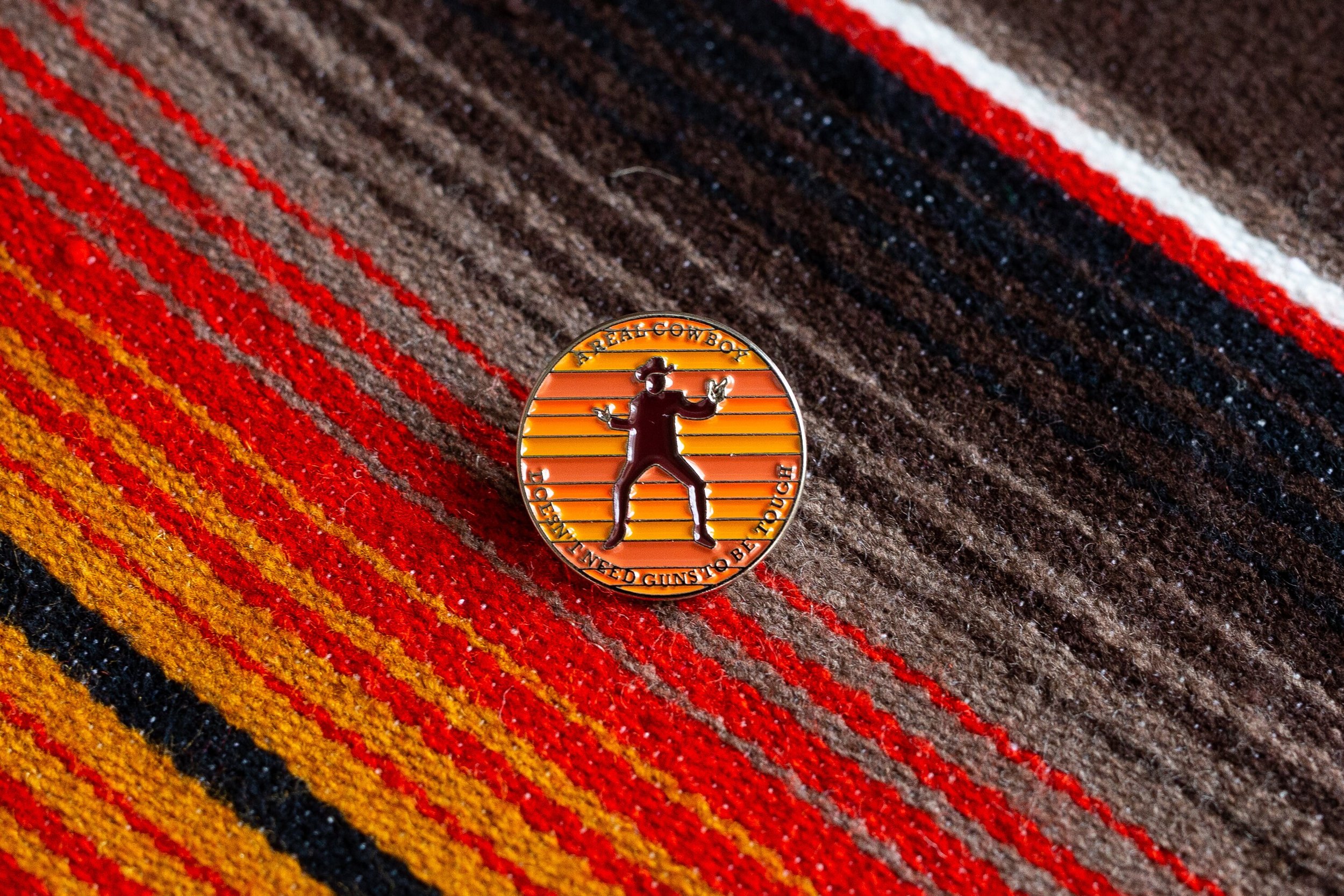 https://i.etsystatic.com/41783272/r/il/f42665/4854496984/il_fullxfull.4854496984_3glb.jpg