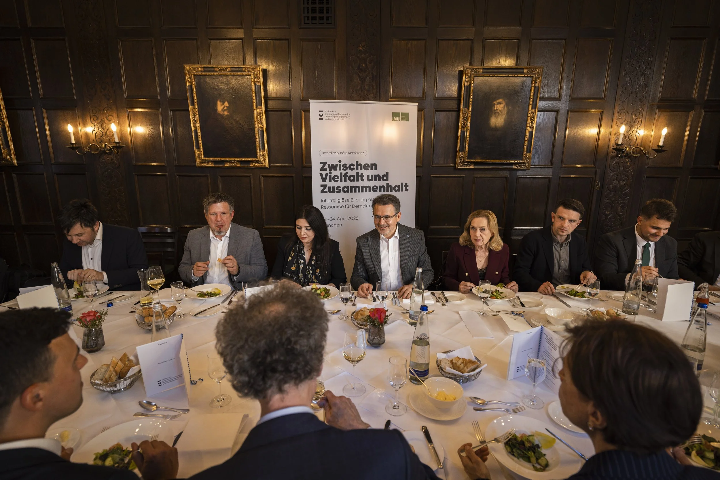 ICI_Institute_Zwischen_Vielfalt_und_Zusammenhalt_260422-23_Foto_Julian_Schulz_036.jpg