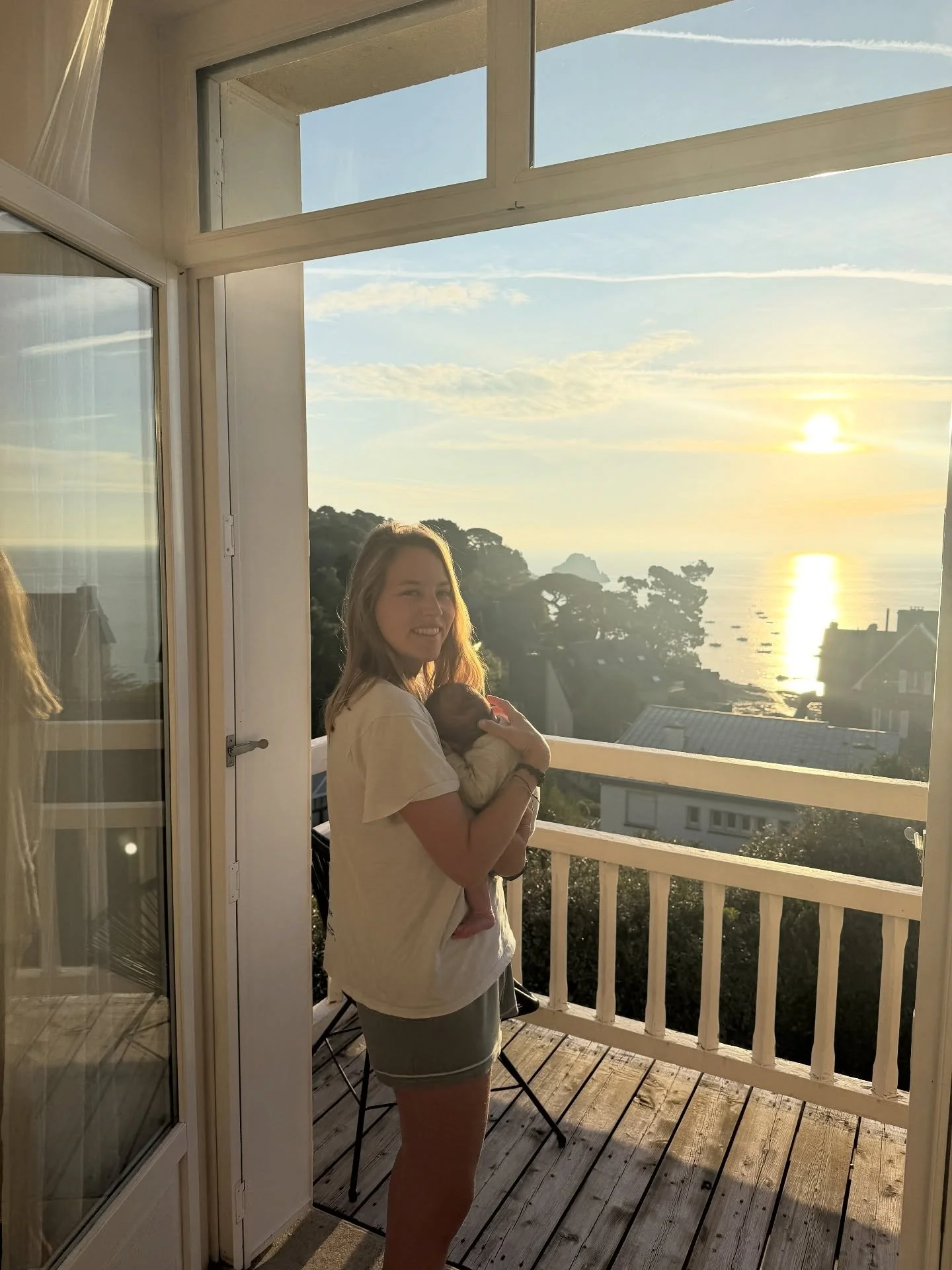 September 🍃

A month of transition, from Summer to Autumn. The first full month as a mother, navigating postpartum, all the emotions and changes that it brings and slowly embracing a brand new role and identity. It&rsquo;s not always been smooth and