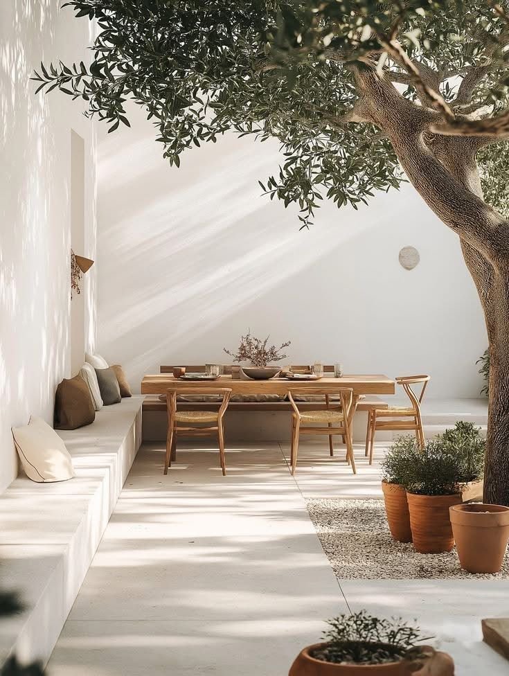 L’estate in casa: progettare interni freschi, luminosi e più leggeri