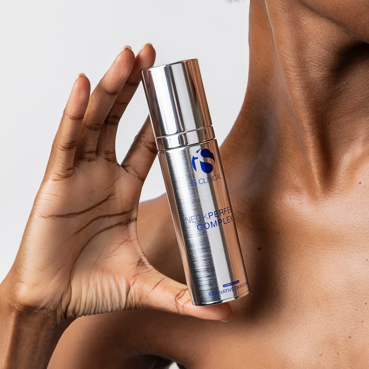 iS Clinical NeckPerfect Complex neck and décolleté treatment