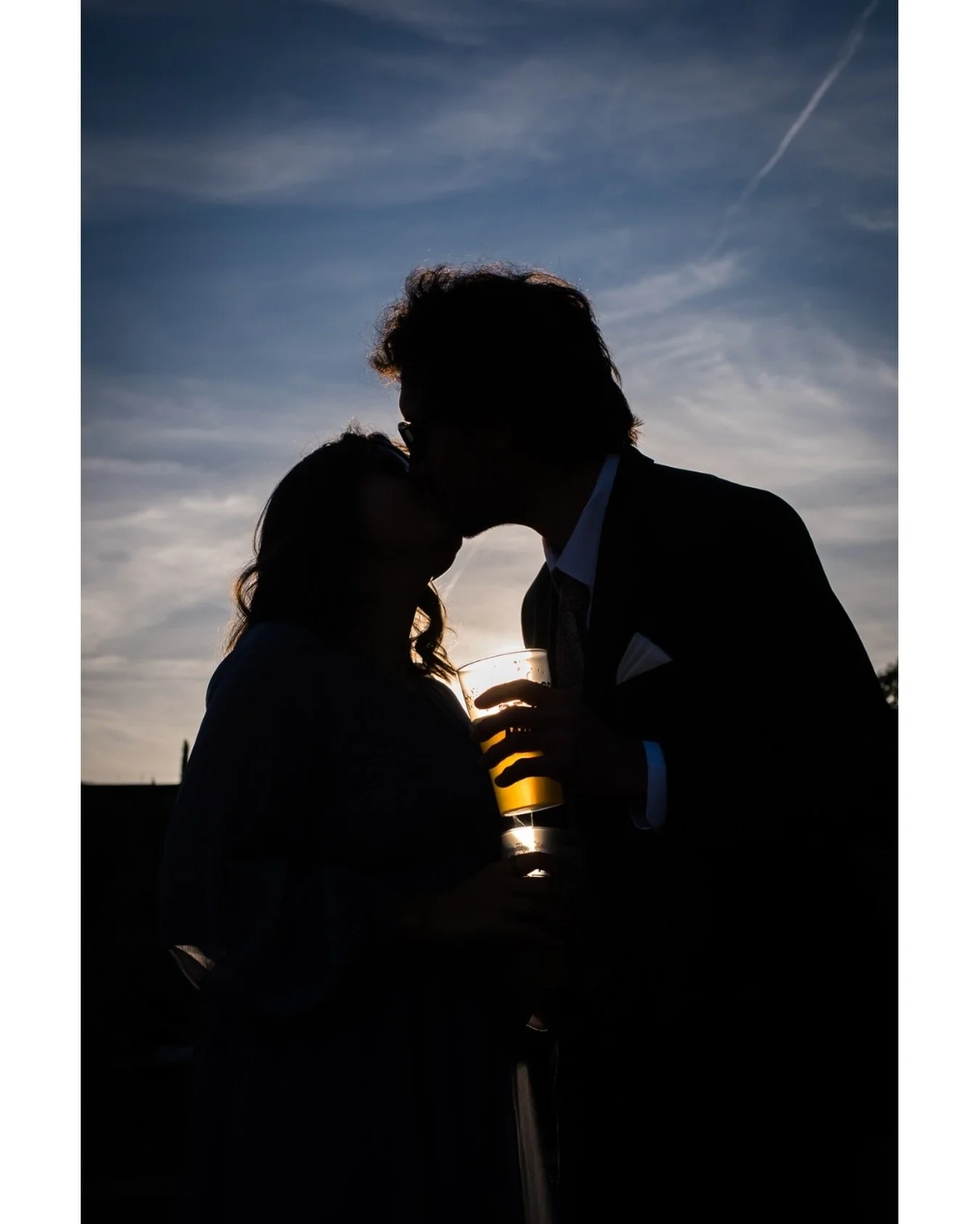 🥰 D&rsquo;amour et d&rsquo;eau fra&icirc;che&hellip;heu&hellip;enfin&hellip;presque !!!🍻

❤️ Eug&eacute;nie &amp; Matthieu
🏰 Ch&acirc;teau La Gall&eacute;e

#photographelyon&nbsp;#photographemariage&nbsp;&nbsp;#photographemariagelyon&nbsp;#photore