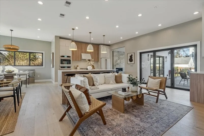 Open house today in Montclair! We loved staging this gorgeous home &mdash; see it 1&ndash;5 PM! 

36 James Street, Montclair, NJ 

🏡 Bungalow Home Staging 
@thepierceconway