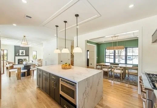 There&rsquo;s something special about this one 🤍

Welcome to 6 Harvale Dr in Florham Park &mdash; beautiful finishes and the kind of layout that is not only functional for today's families but also an entertainers dream. 

With spring around the cor