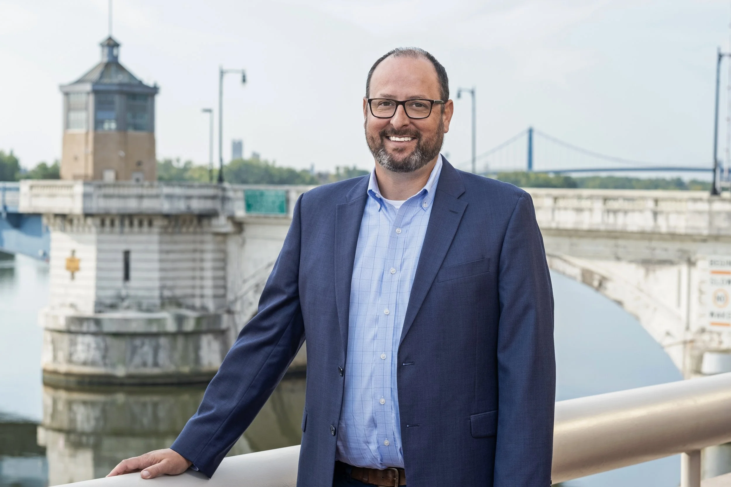 Brian Perz 2023 Headshot.jpg