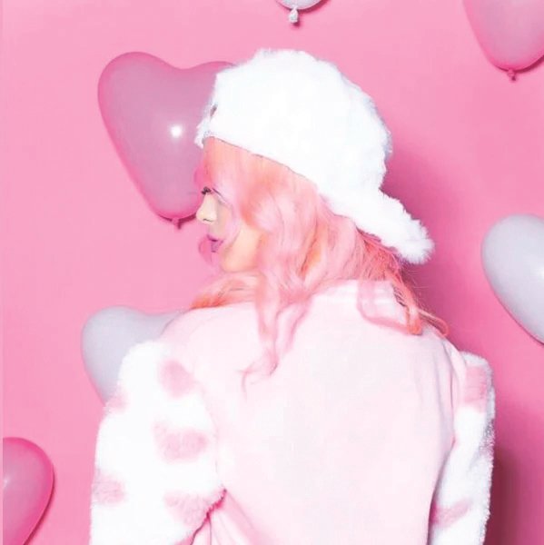 Fur Snapback Nikki Lipstick X EP collab 2.jpg