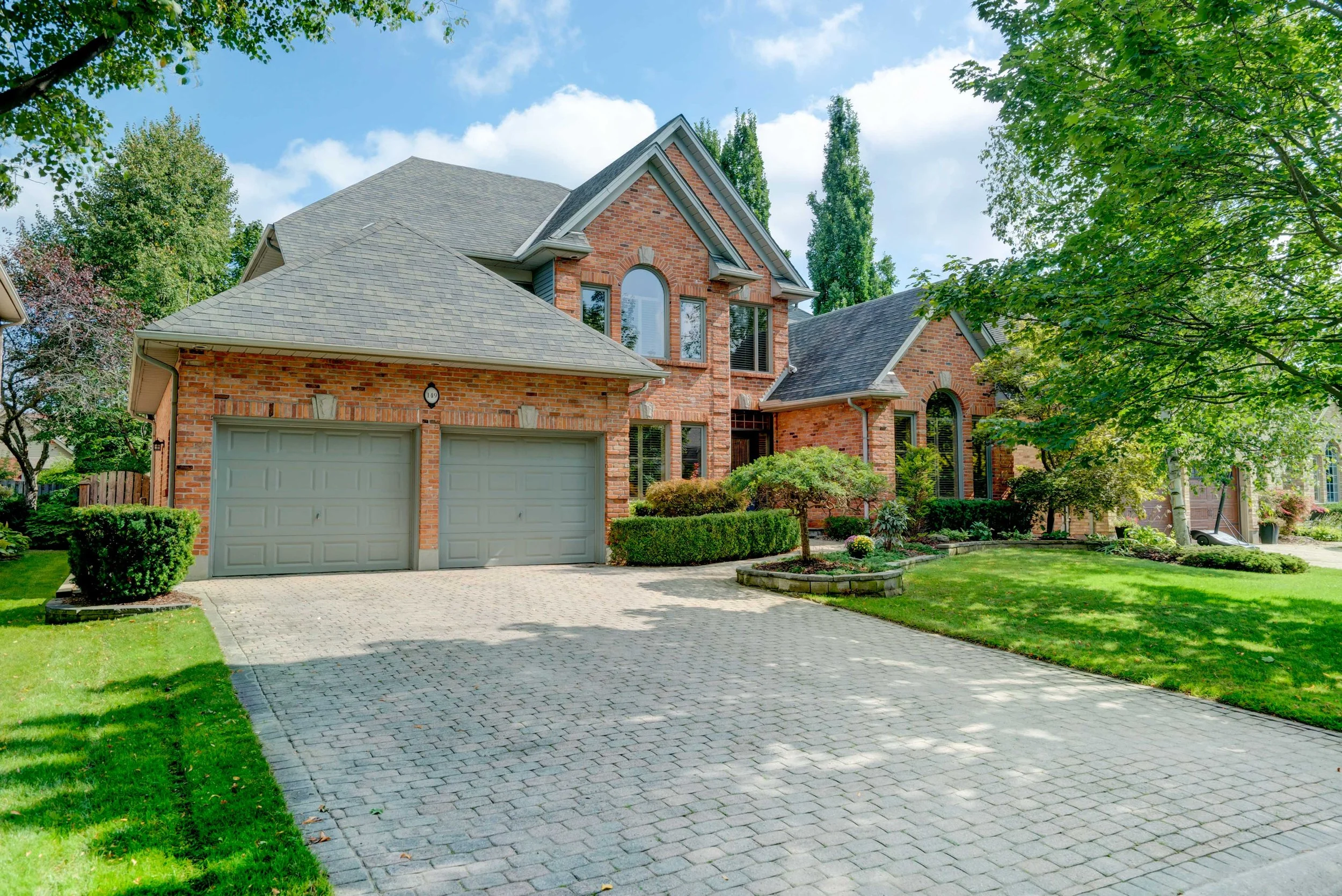 149GreenHedgeEXT_-1.jpg