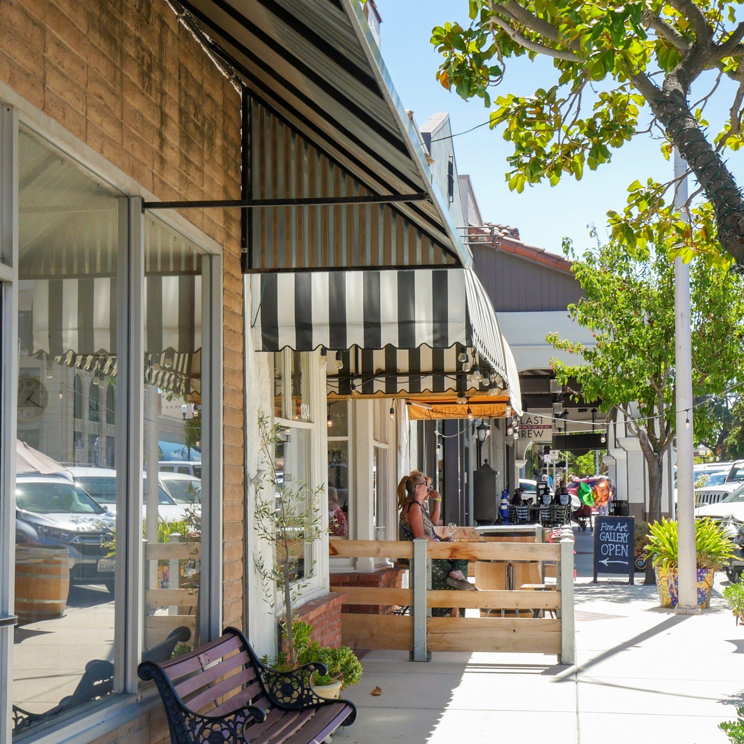 Downtown Paso Robles is the beating heart of California's Central Coast wine country. Wander charming streets, lined with boutique shops and galleries, as the scent of coffee blends with the promise of exquisite wines. Sample bold reds and crisp whit