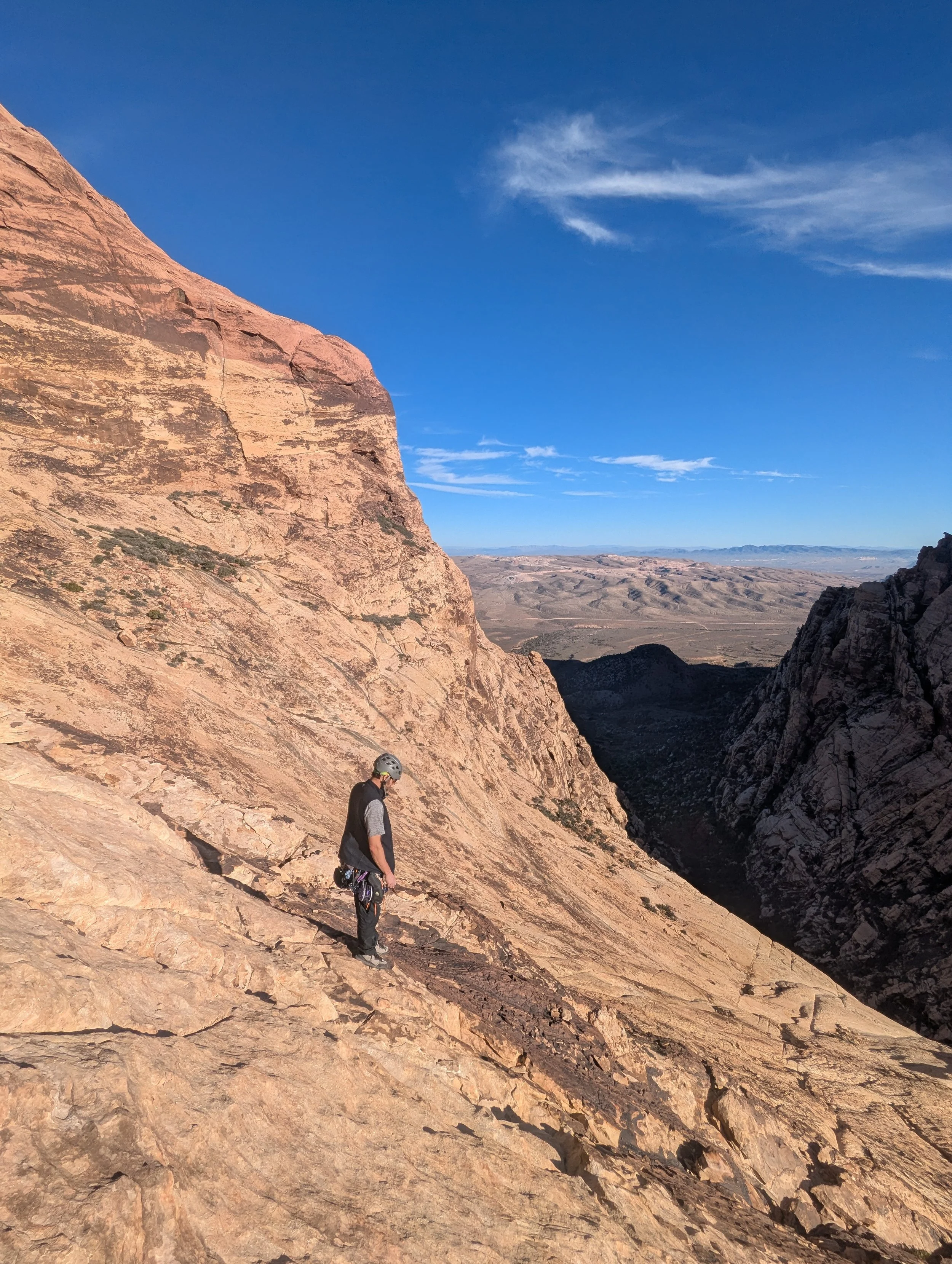 Rainbow Buttress 5.8+, Eagle Wall