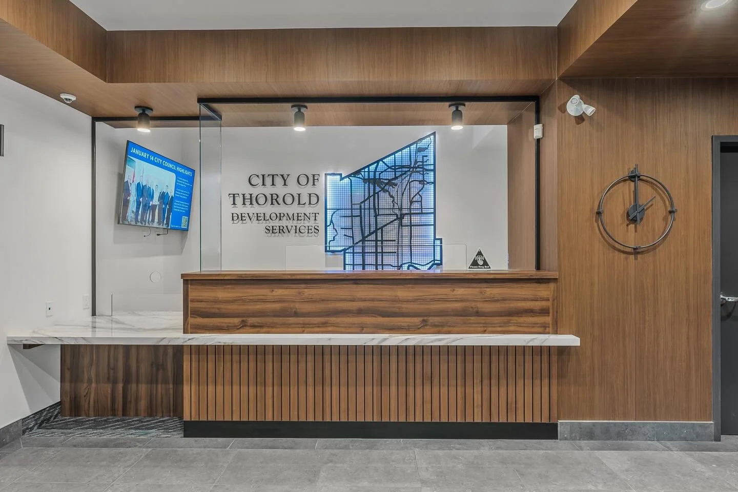 POV: You walk into the City of Thorold Development Services office and actually want to stay a while. ☕️ So excited to finally share the first reveal of this project ! The design was deeply inspired by the region&rsquo;s natural landscape and organic