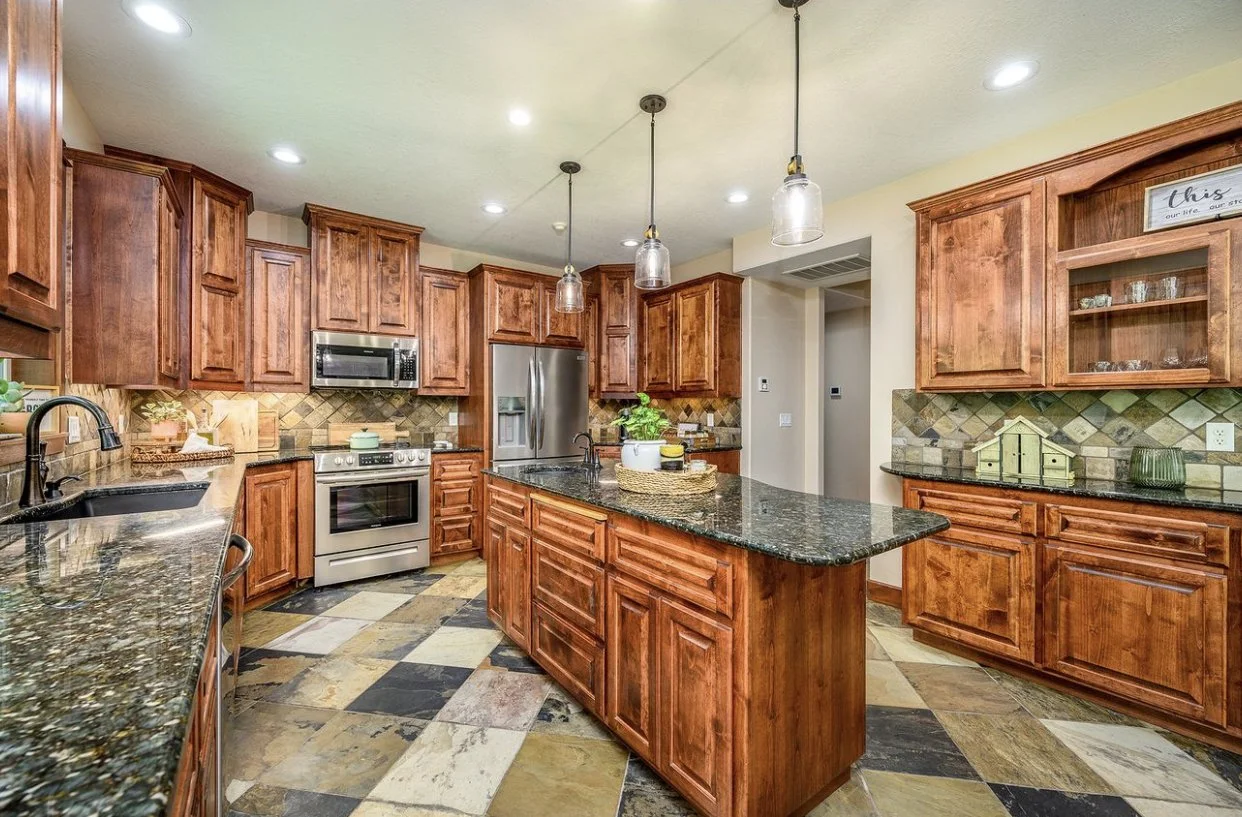 Willamette Valley Real Estate Team 3.jpeg