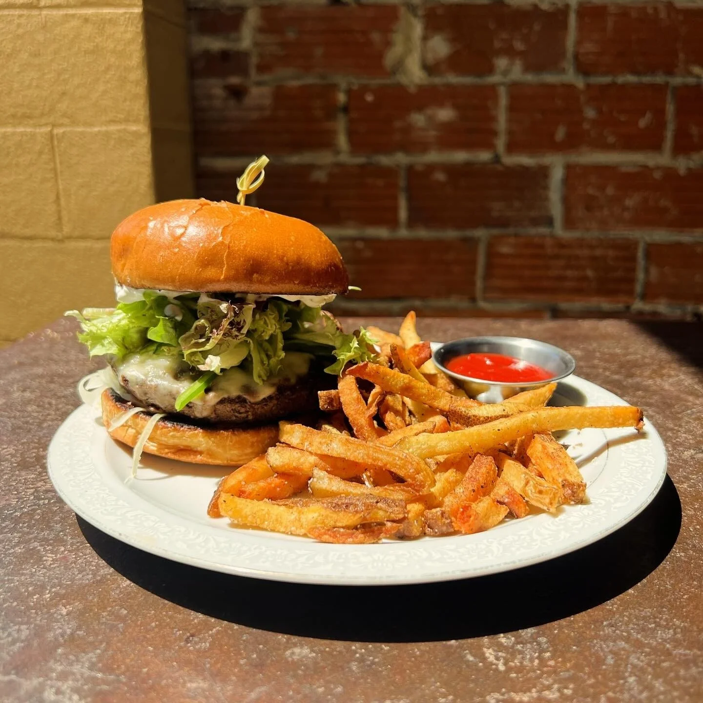We&rsquo;re excited to welcome @blindpig_x_renegade, serving up burgers and gourmet hot dogs, and @ikigaicarlton with fresh poke bowls in the festival arena during Carlton Crush. Come hungry and ready to enjoy!