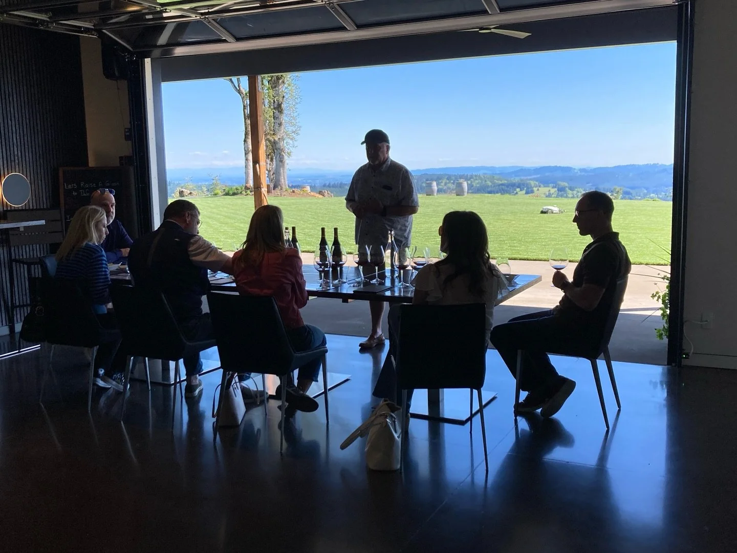 Wine tasting with these views > 

Book your intimate tasting experience at @bellavidavineyard.360 this spring and be wowed by the views, hospitality, and wines! #carltonoregon