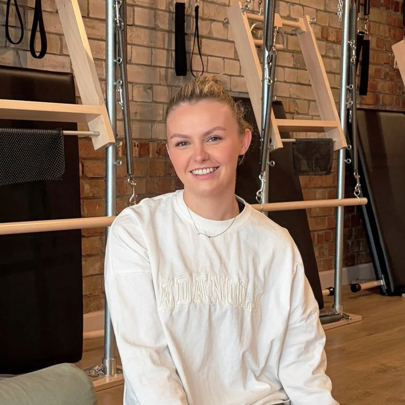 Halle - Pilates Instructor at Studio Emba - Horley