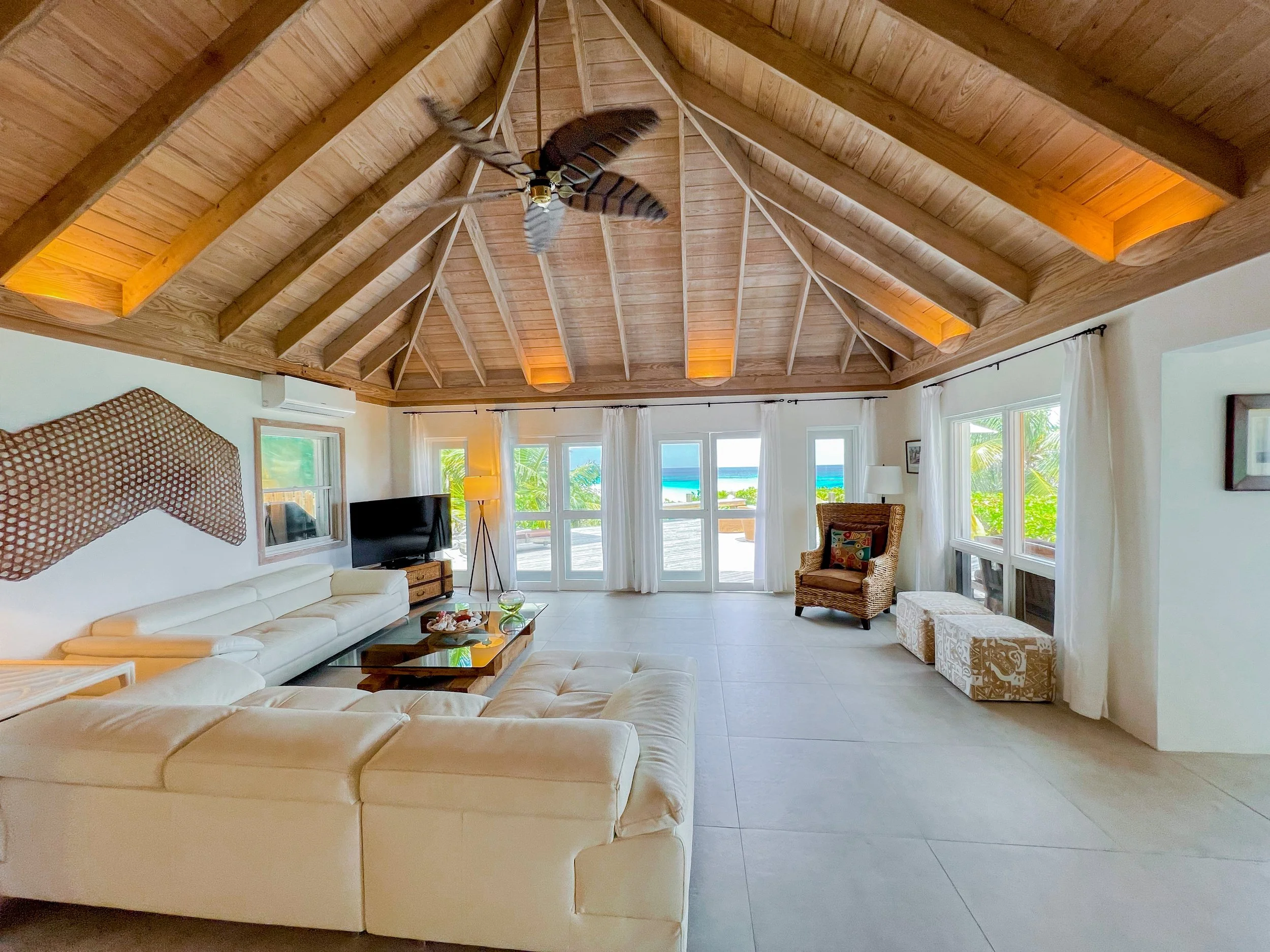 Full Shilling-Living Room -3.JPG