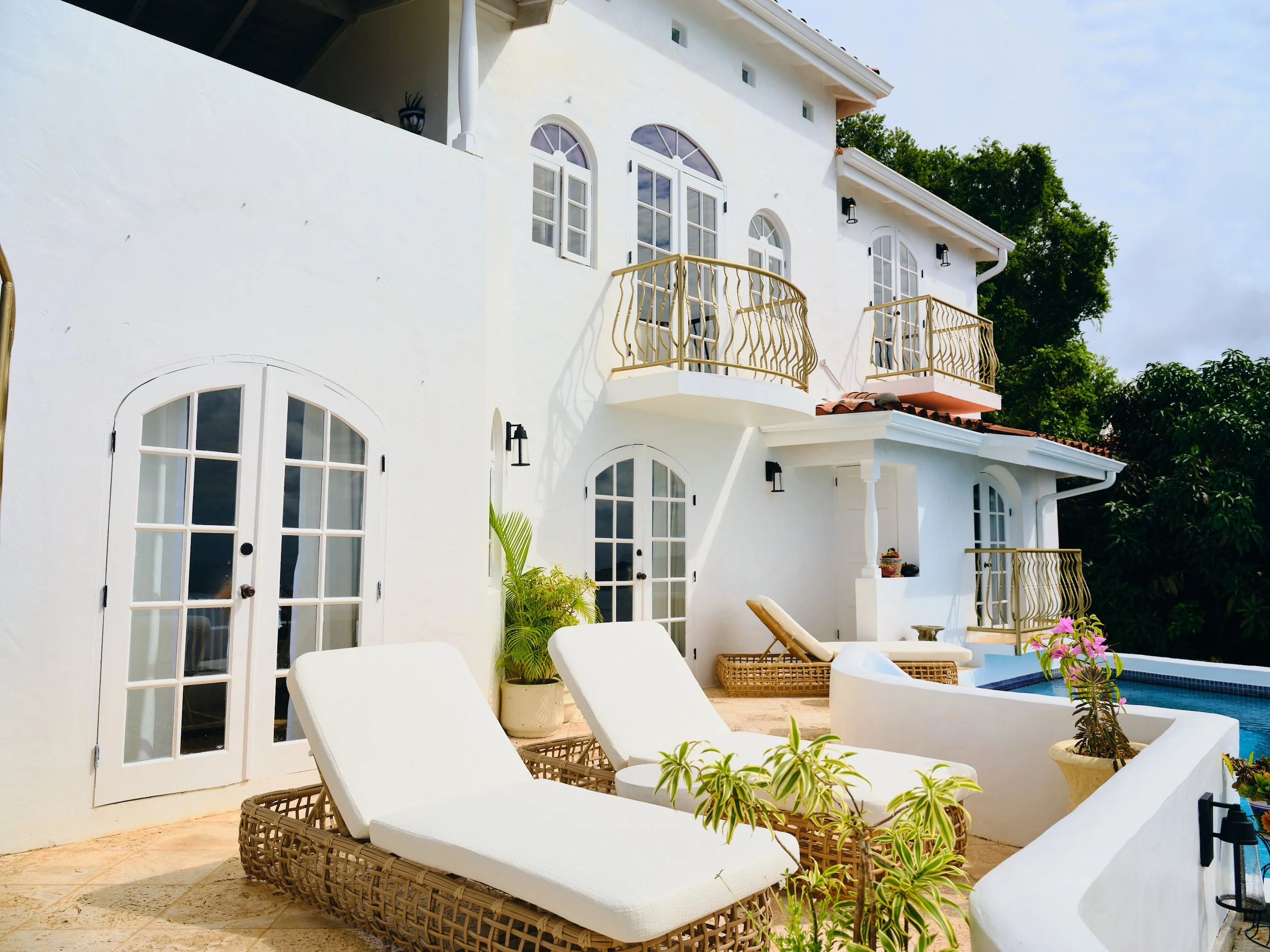 Villa Periwinkle-Pool Deck 11.jpg