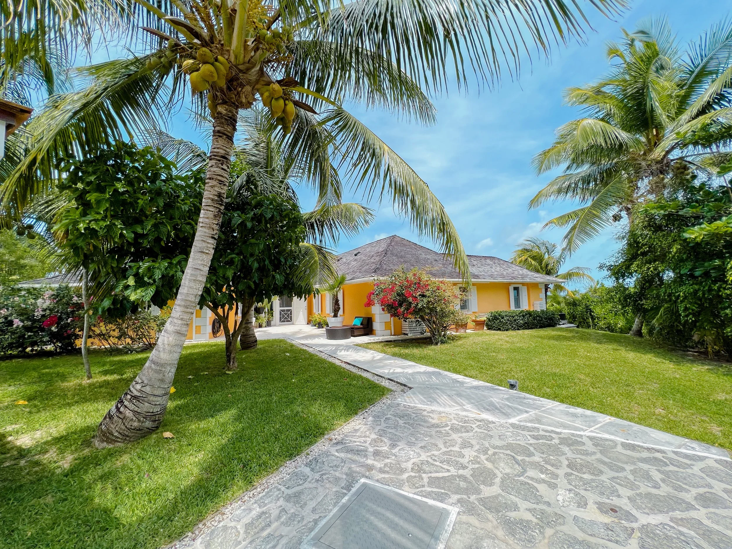 Full Shilling-Front Walkway-2.JPG