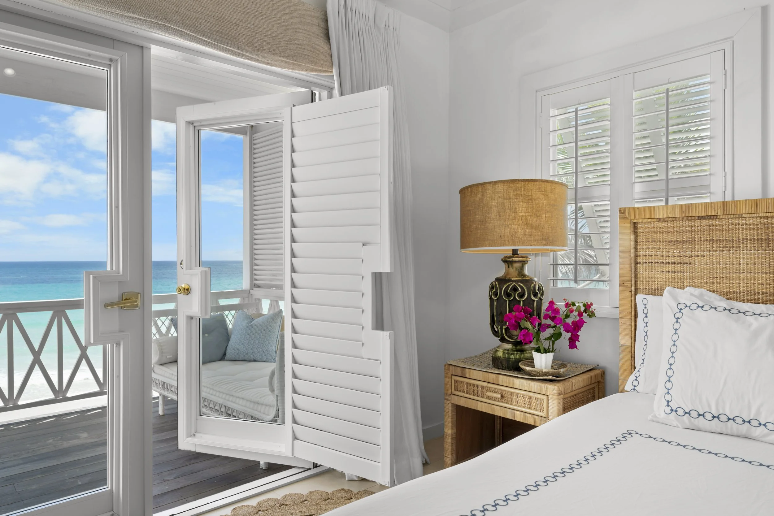 Villa Aerwyna-Bedroom with ocean view.jpg