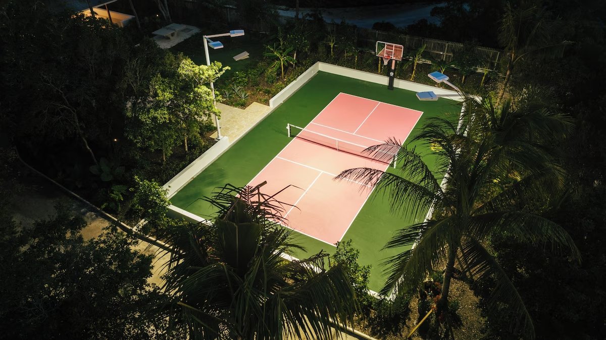 Villa Lignum-Paddle:basketball Court.jpg