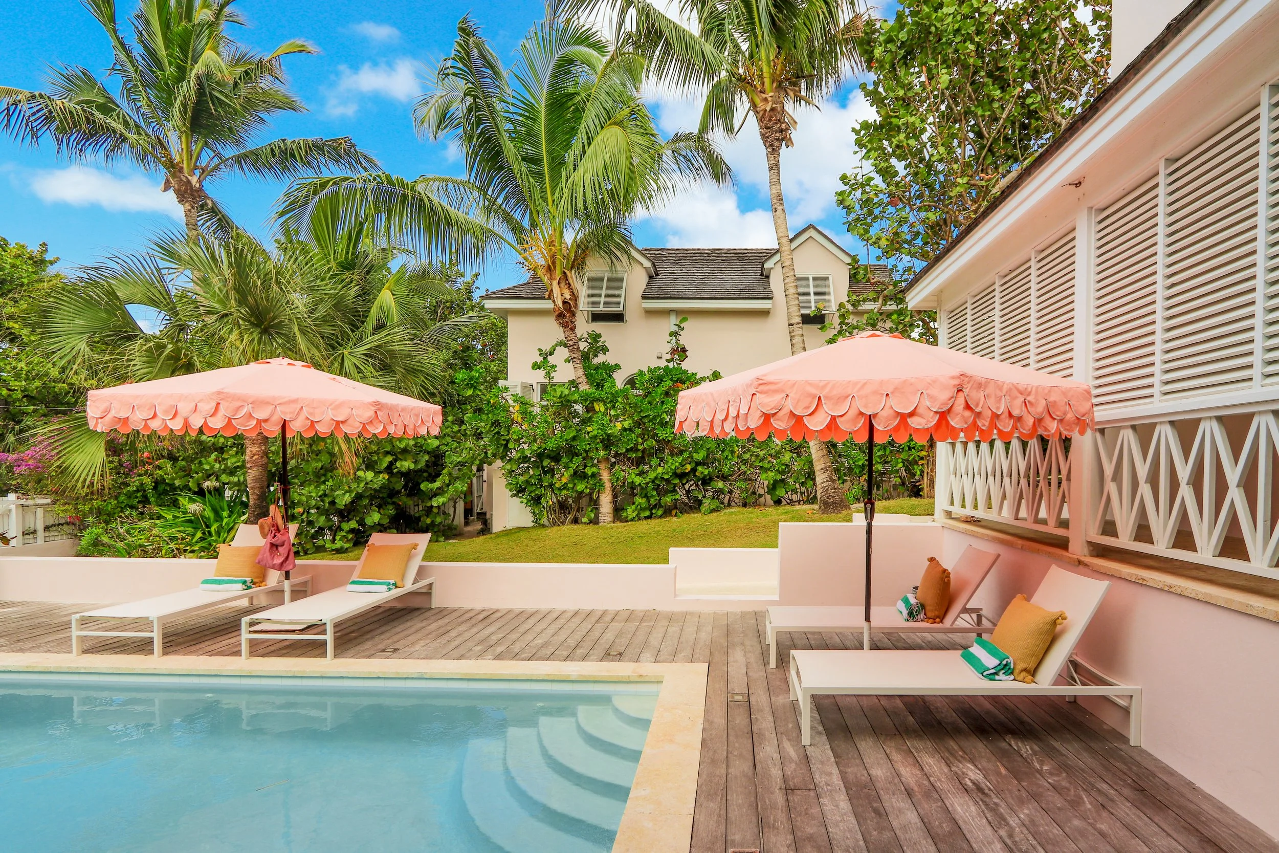 Villa Aerwyna-pool with lounge chairs 2.JPG