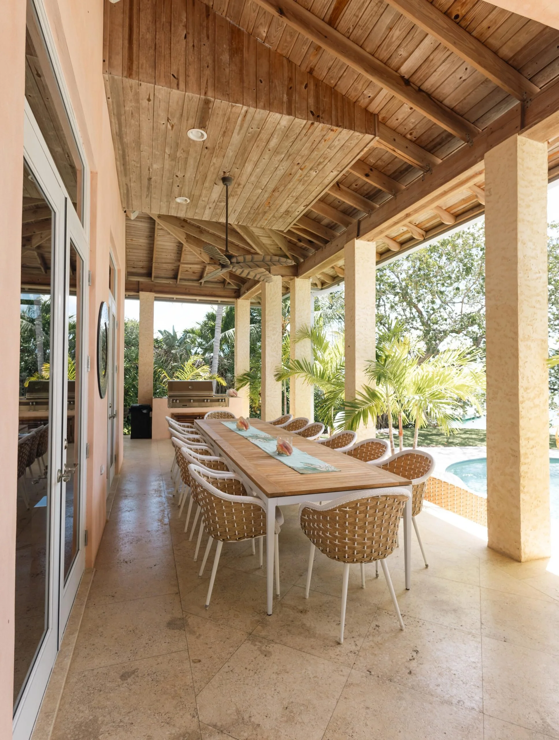 Villa Lignum-Outdoor Dining.jpg