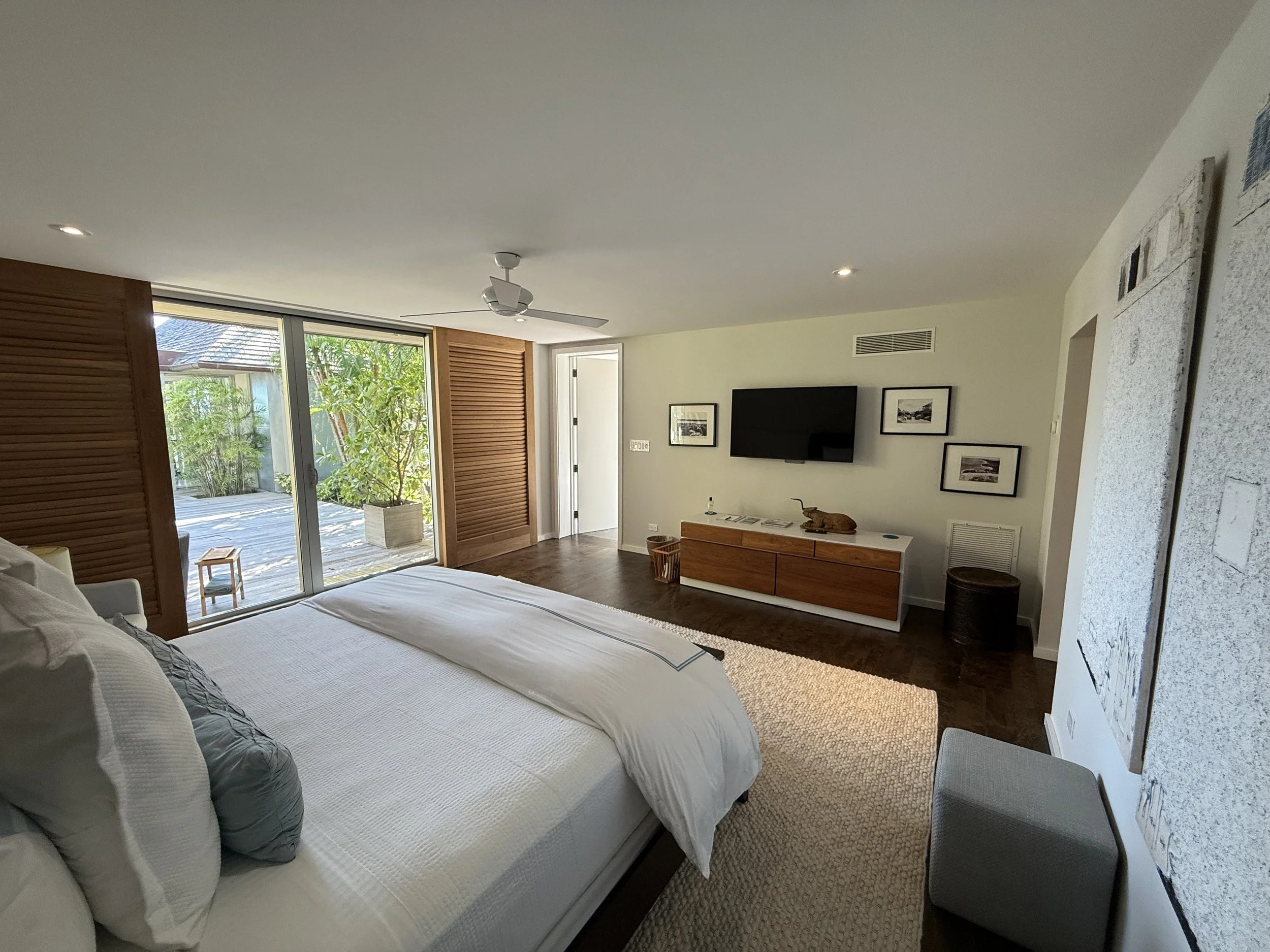 Island Retreat Villa - Guest House 1st floor bedroom.jpg