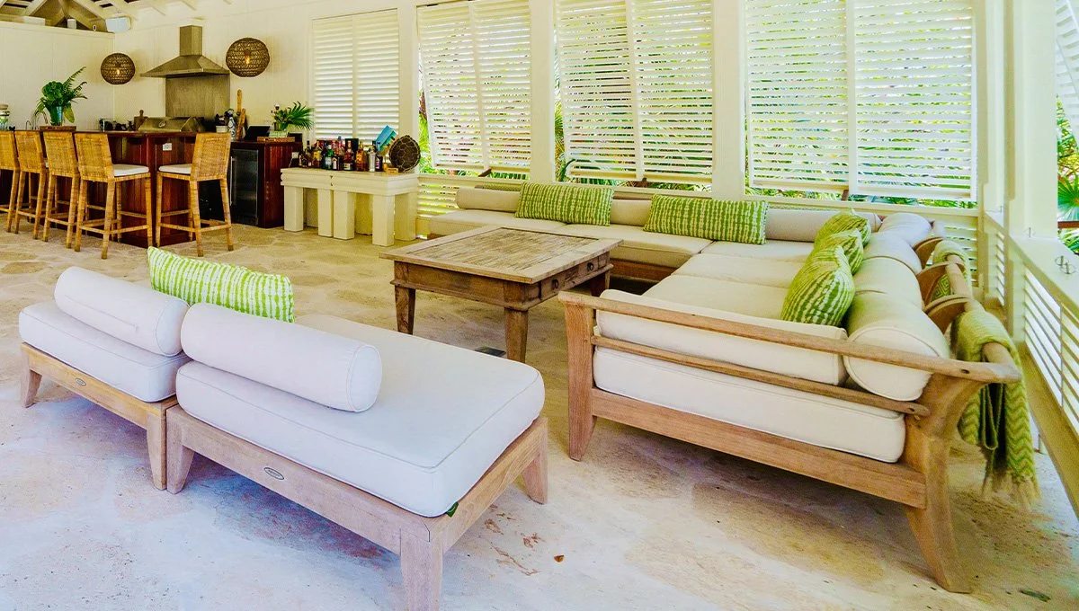 Pink sands villa-outdoor bar:lounge.jpg