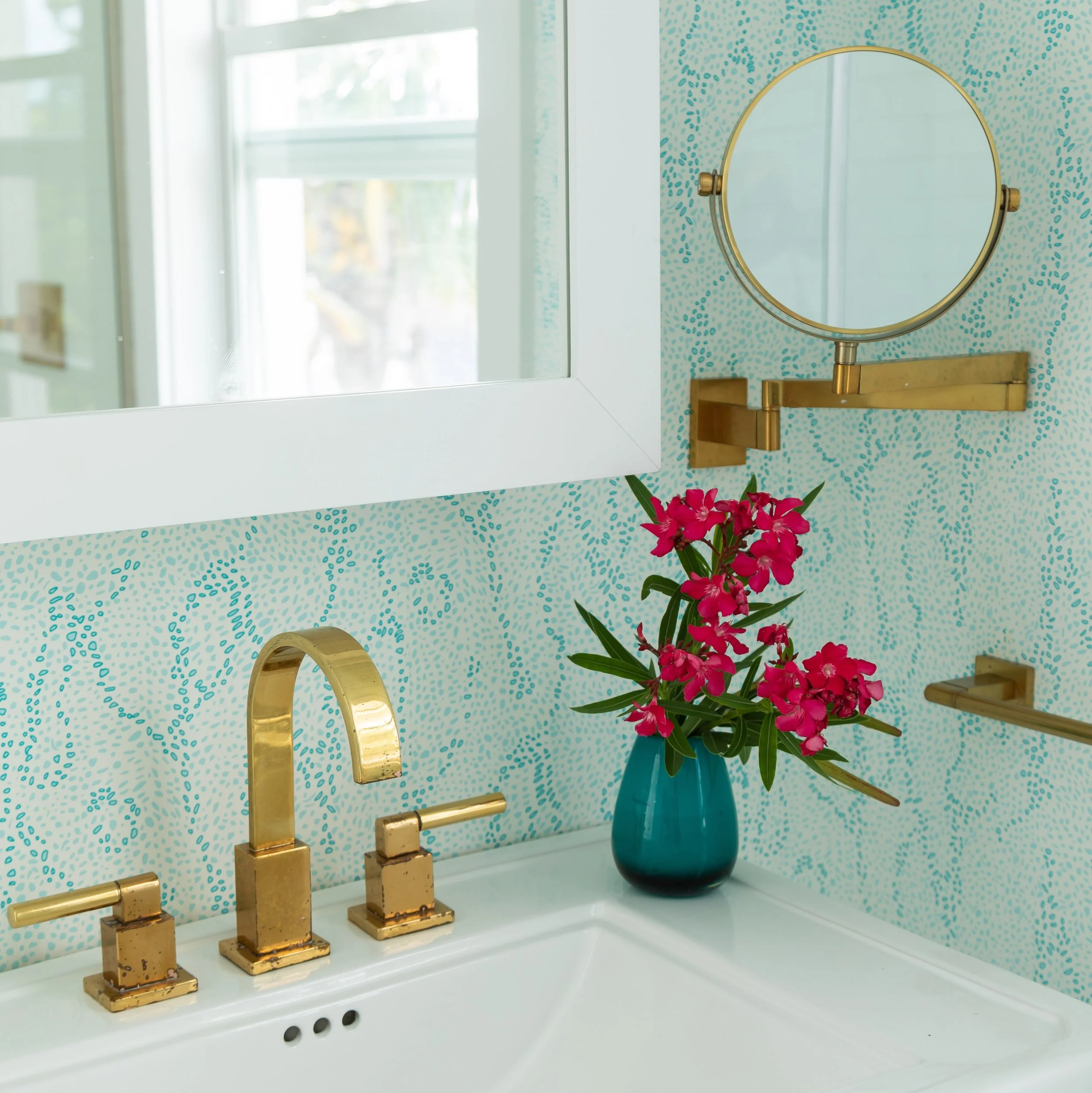 Villa Aerwyna-Bathroom sink.jpg