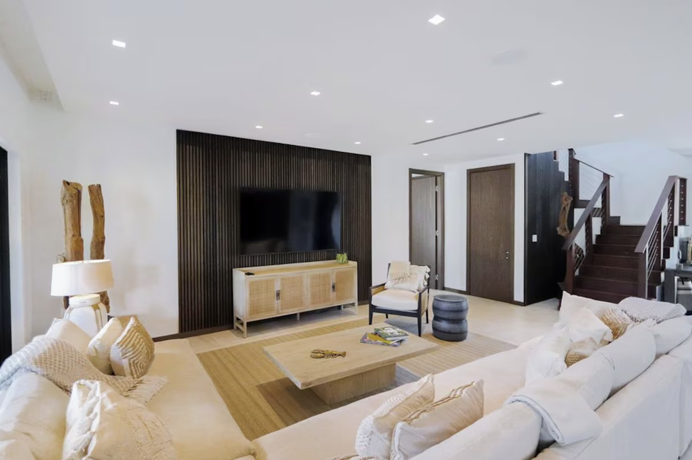 Living Area.jpeg