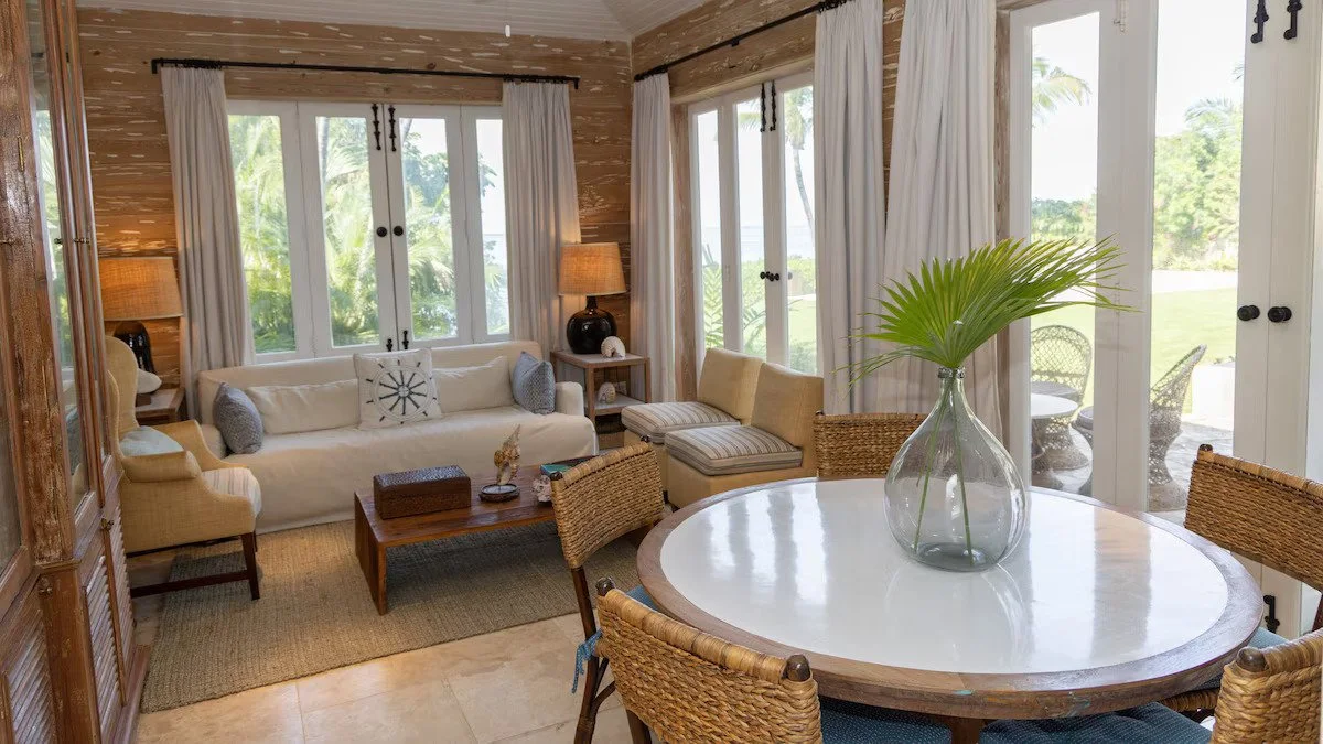 Honeycomb Villa-Breakfast Room.jpg
