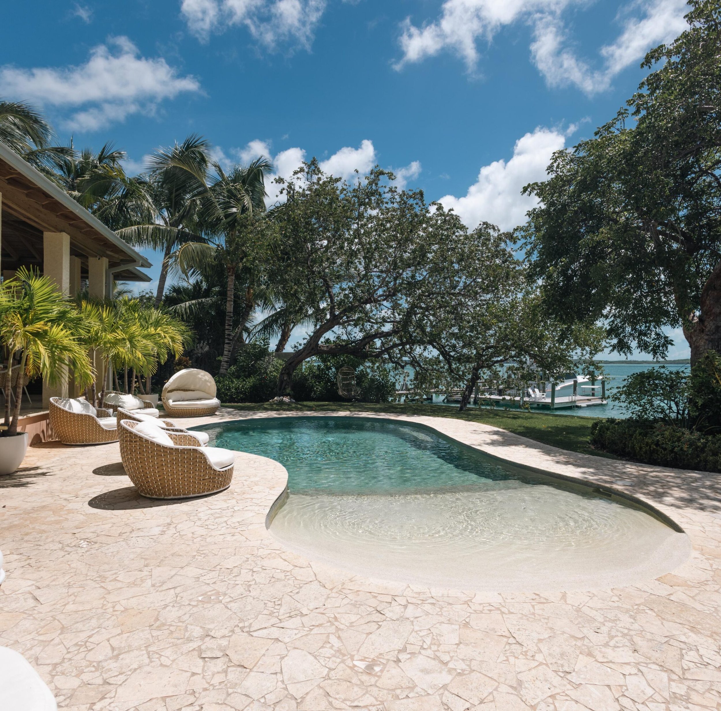 Villa Lignum-Pool.jpg